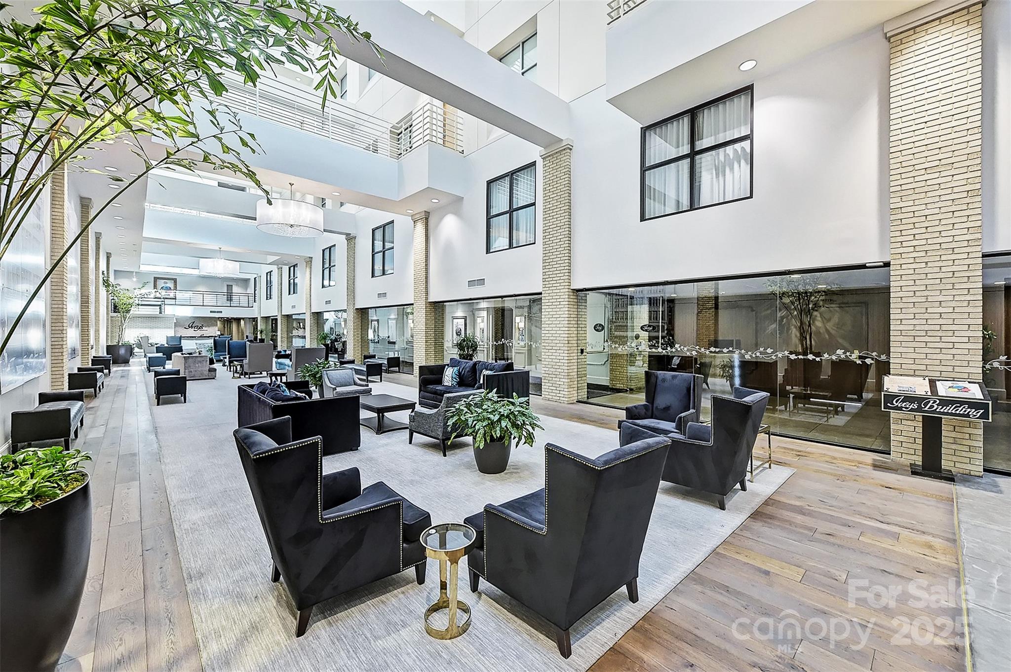 127 N Tryon Street #615 — Charlotte