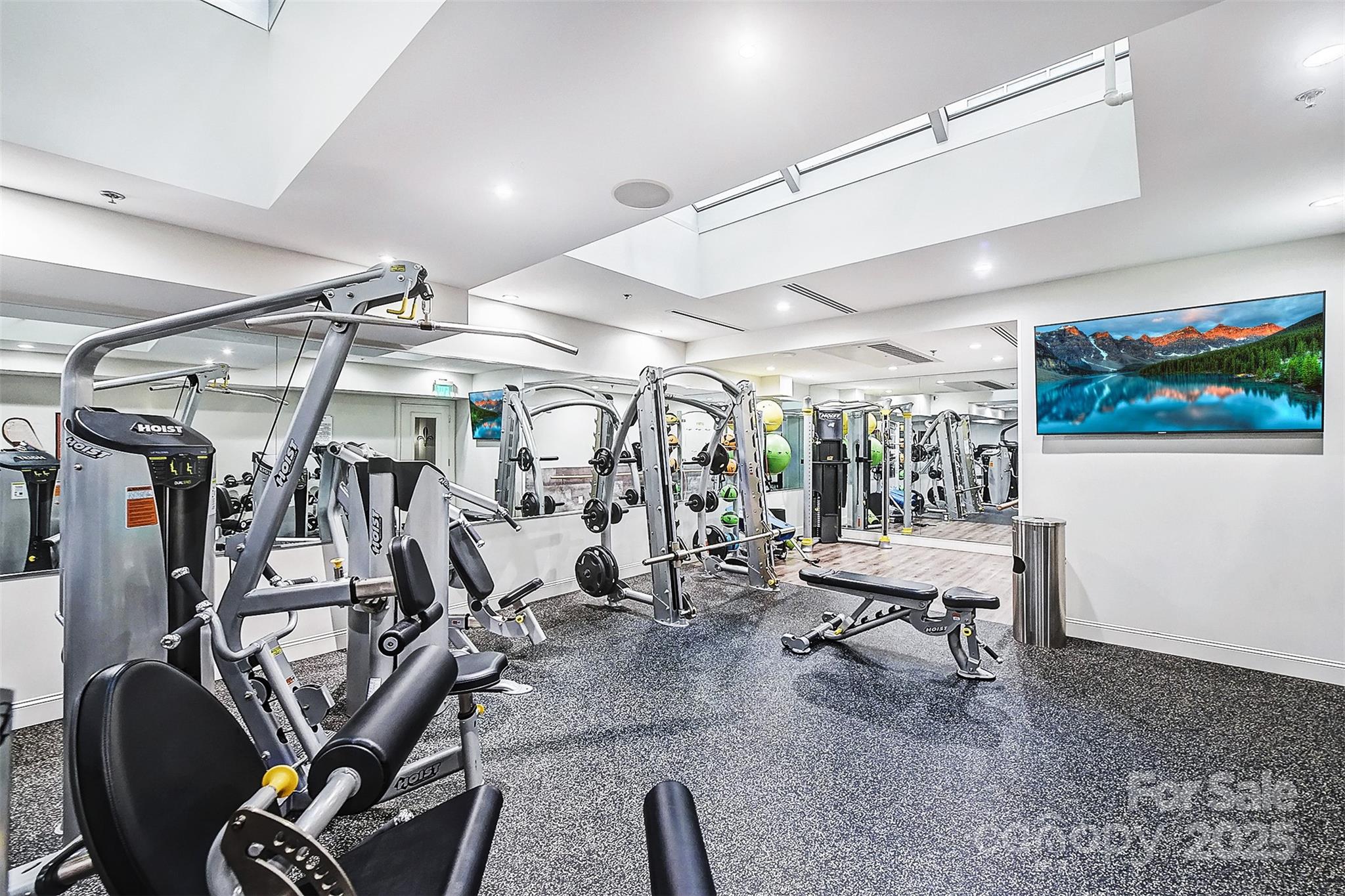127 N Tryon Street #615 — Charlotte