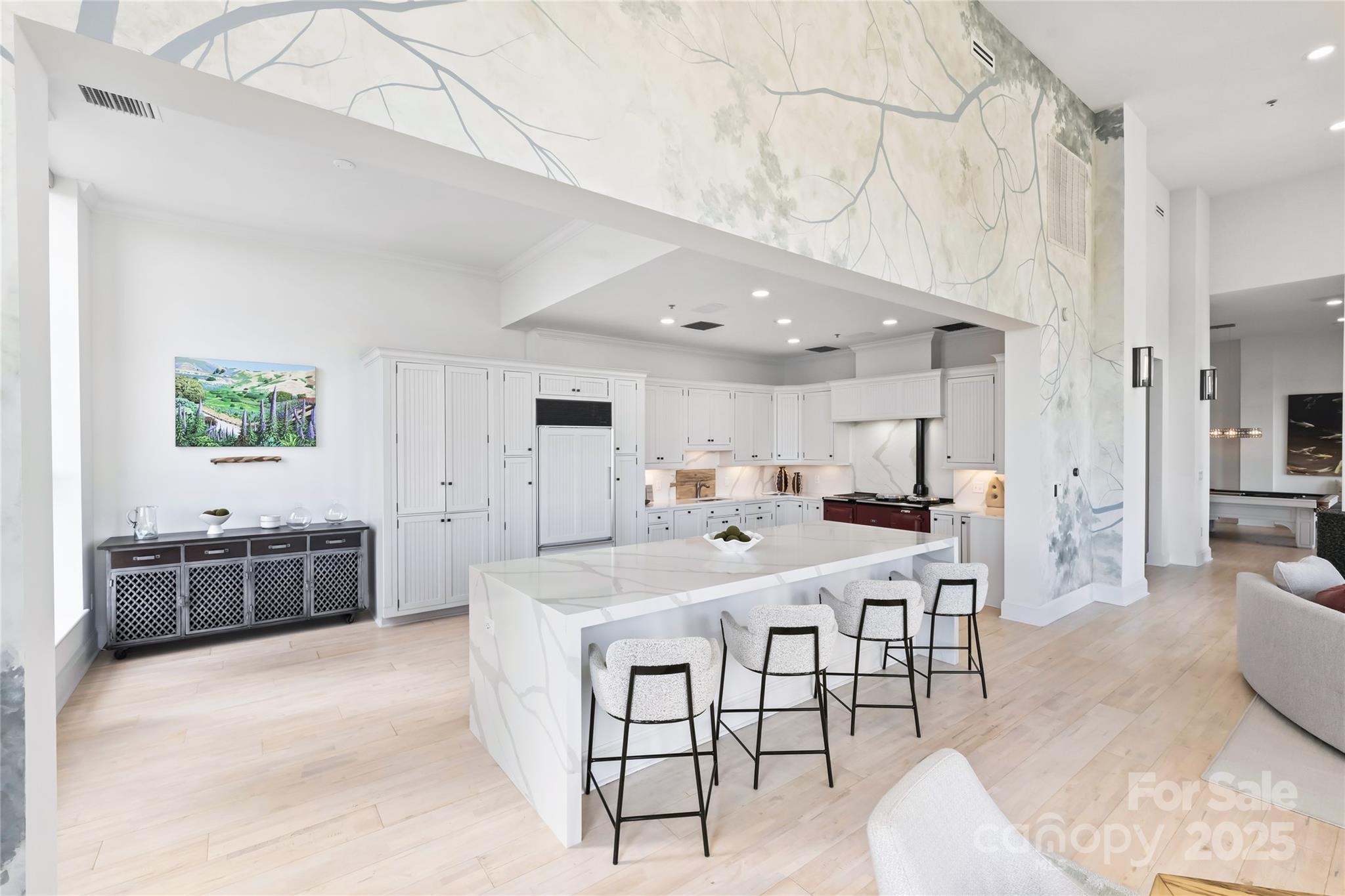 127 N Tryon Street #615 — Charlotte