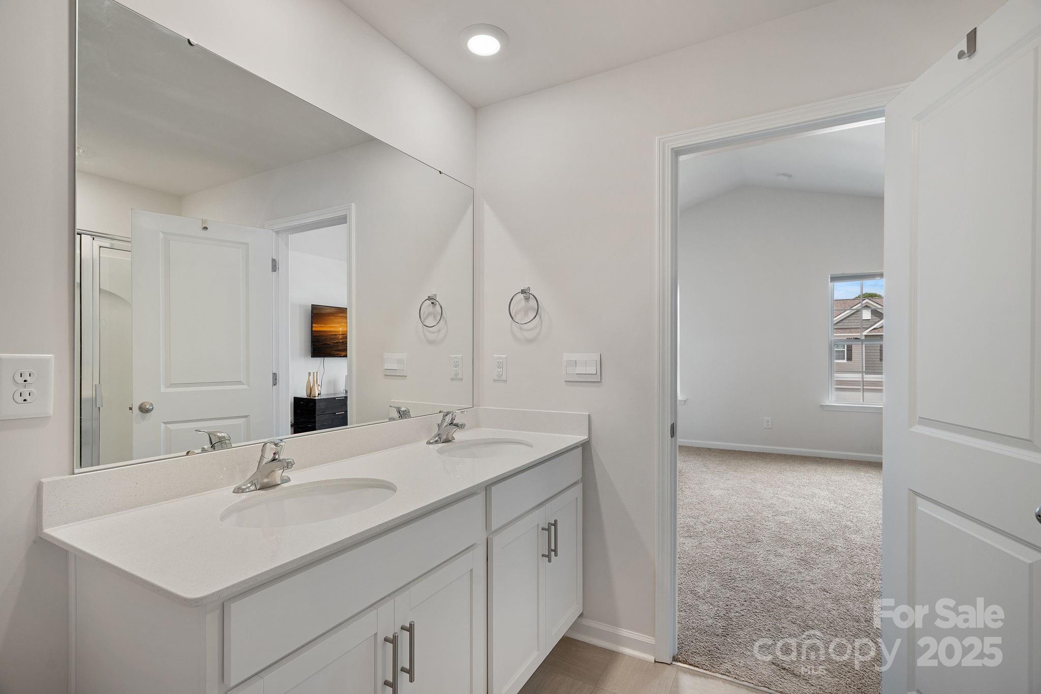 136 Sequoia Forest Drive — Mooresville