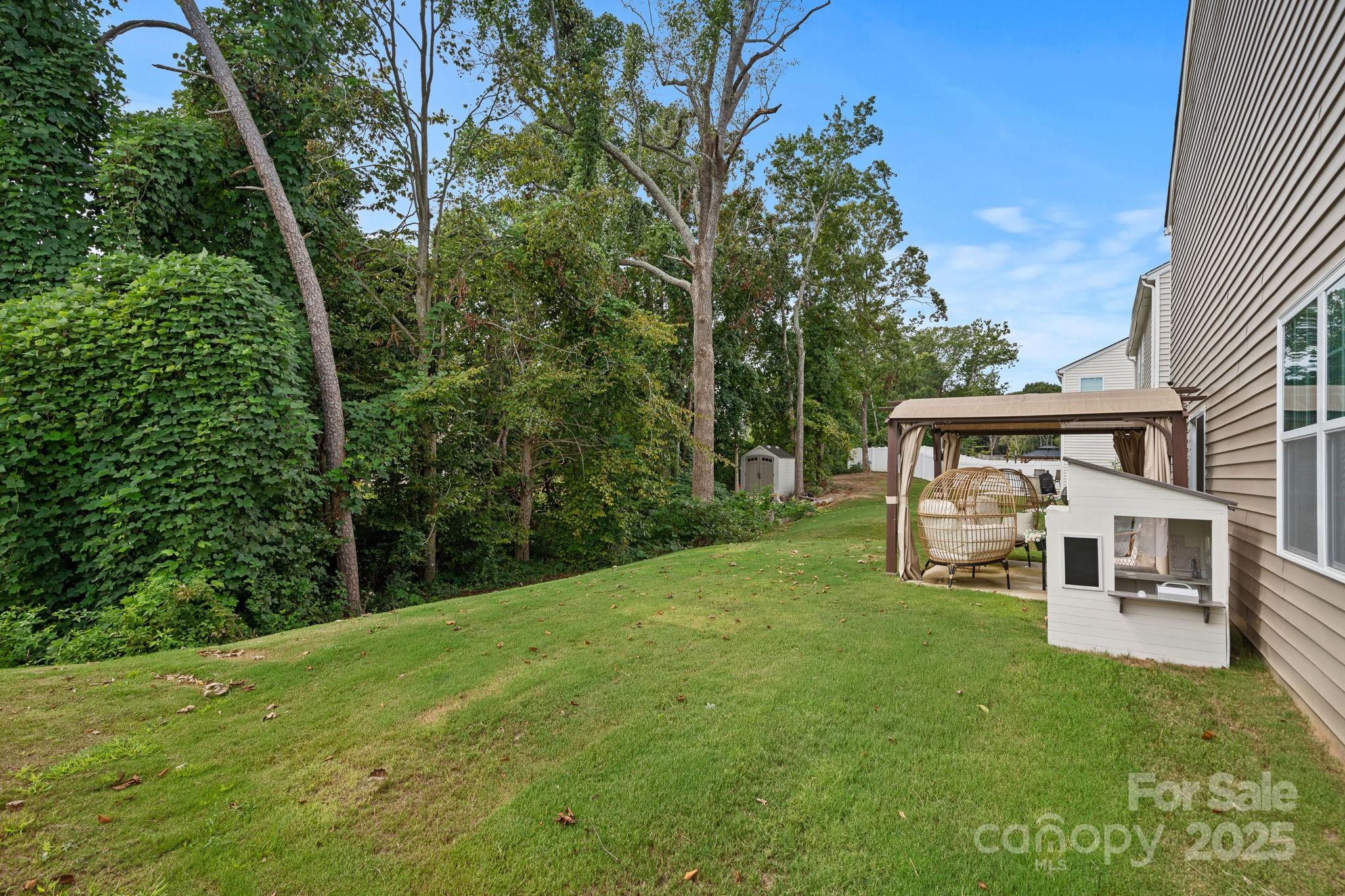 136 Sequoia Forest Drive — Mooresville