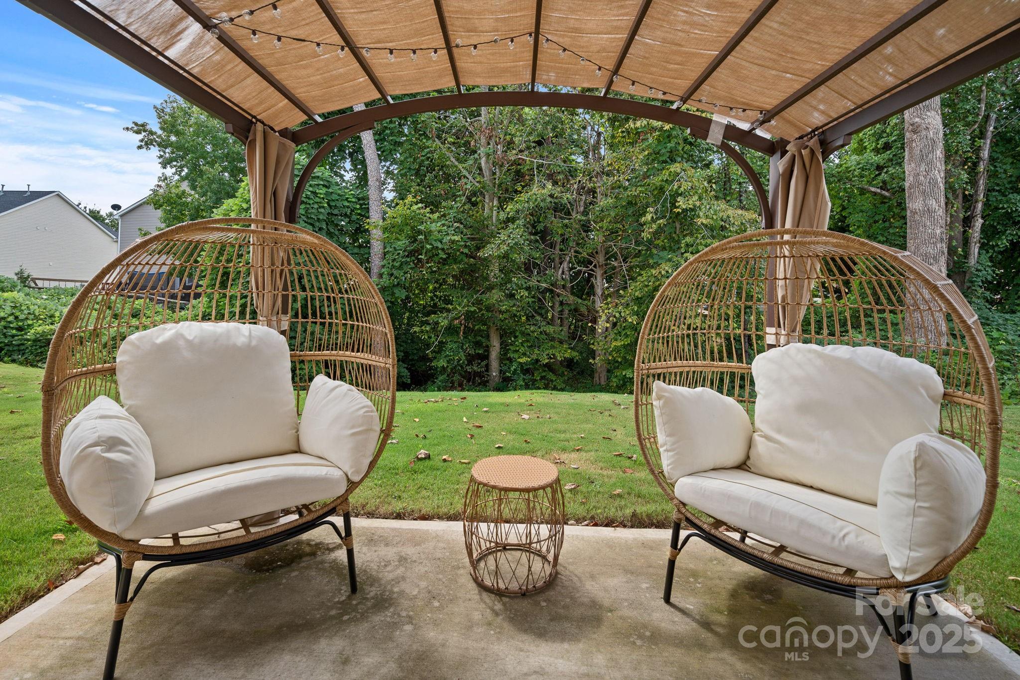 136 Sequoia Forest Drive — Mooresville