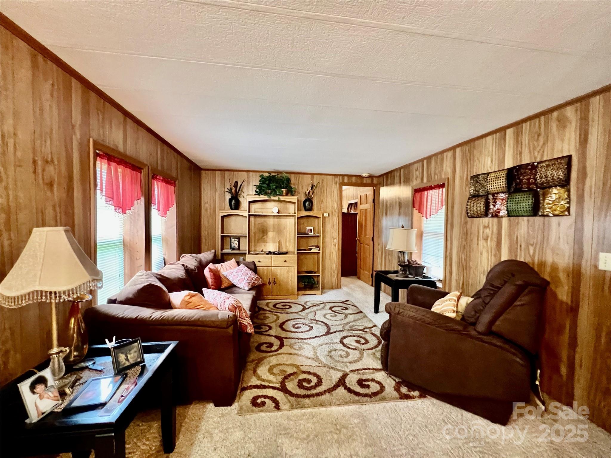 572 Mosteller Drive — Lancaster
