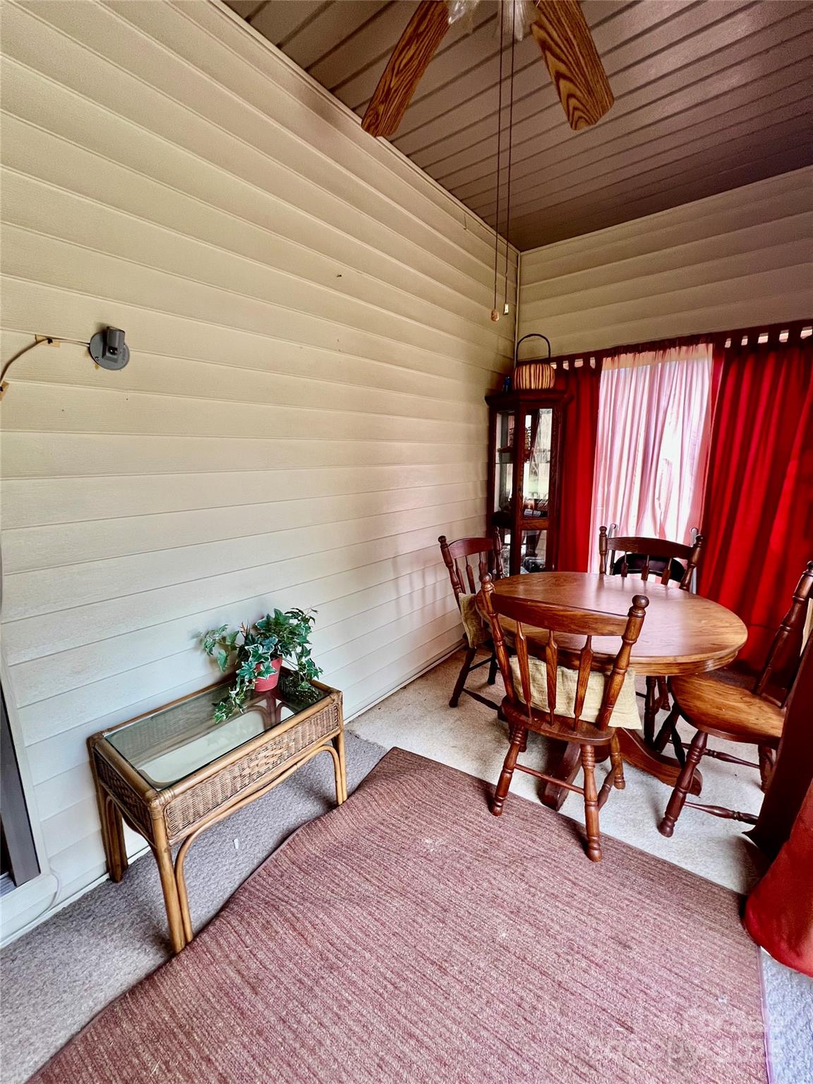 572 Mosteller Drive — Lancaster