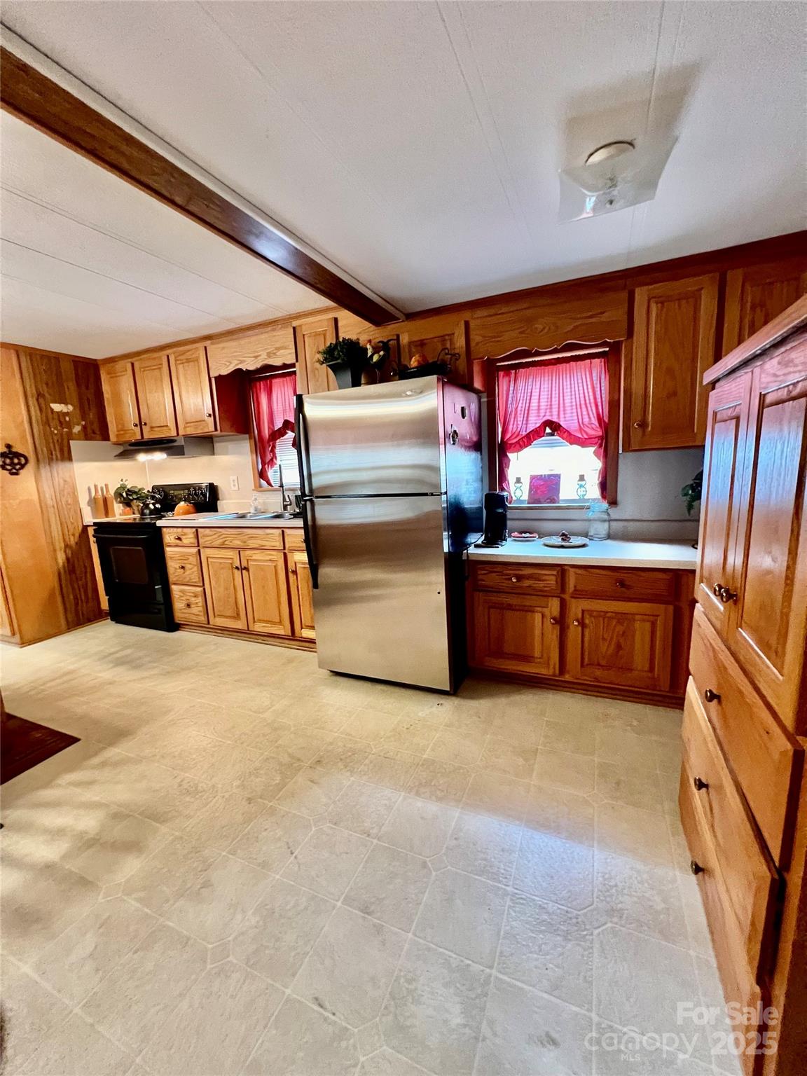 572 Mosteller Drive — Lancaster