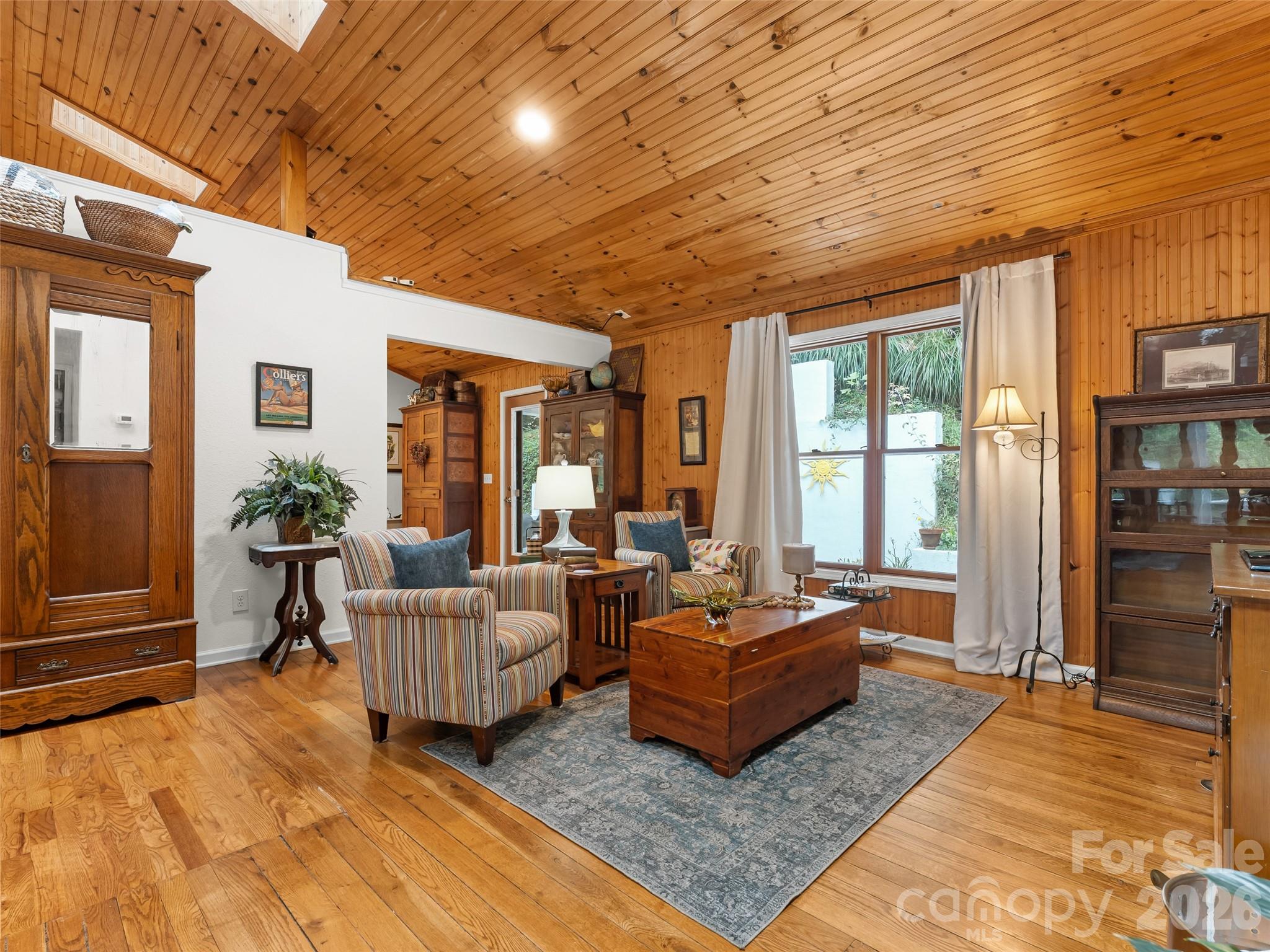 645 W Fork Creek Road — Saluda