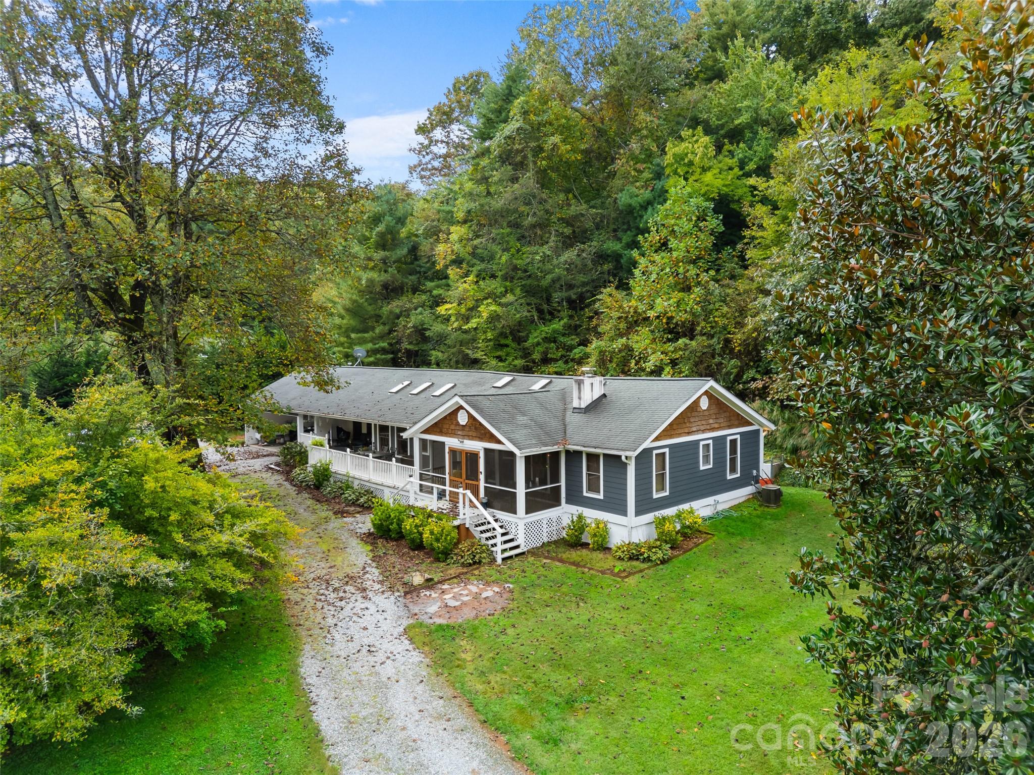 645 W Fork Creek Road — Saluda