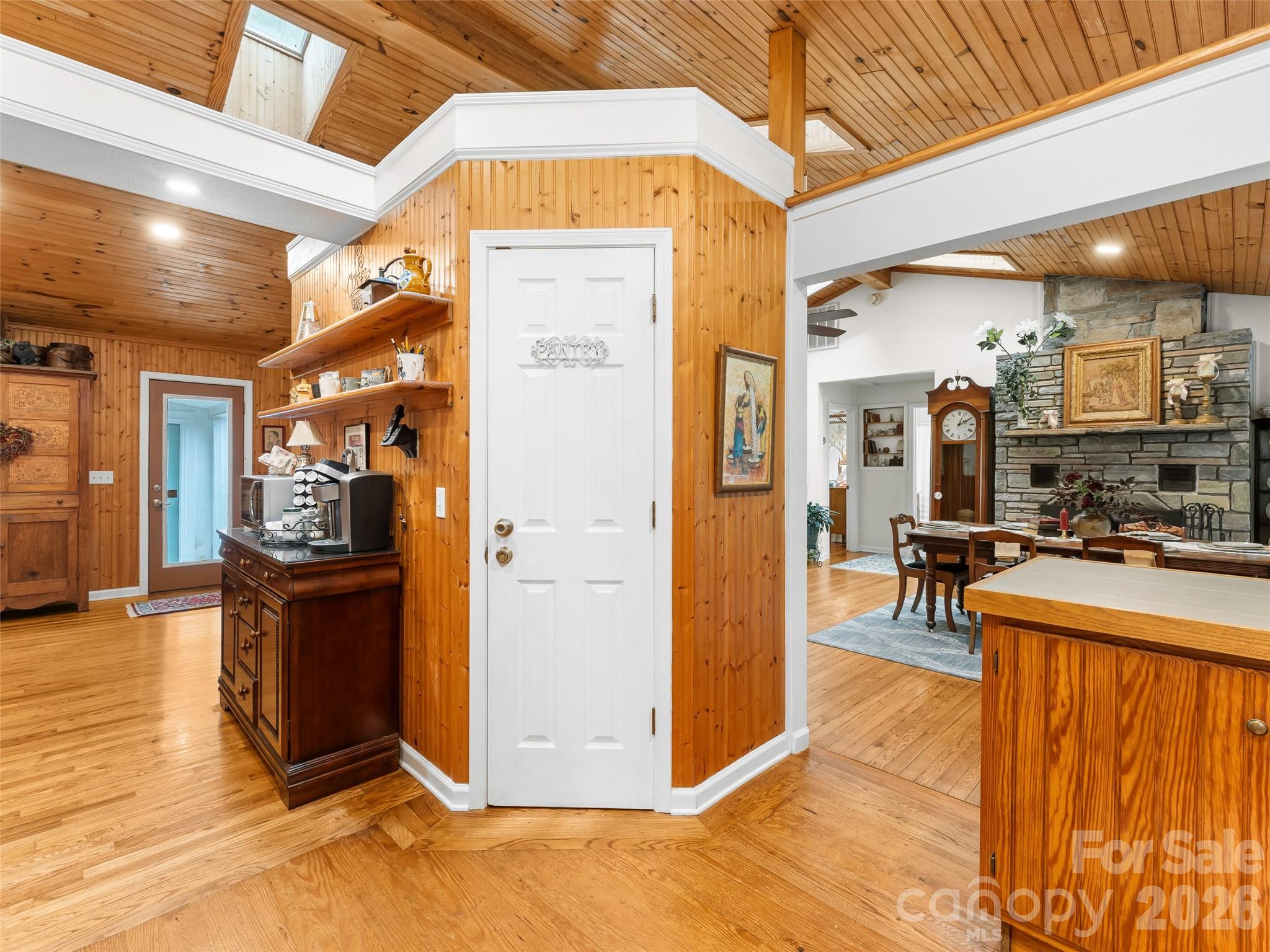 645 W Fork Creek Road — Saluda