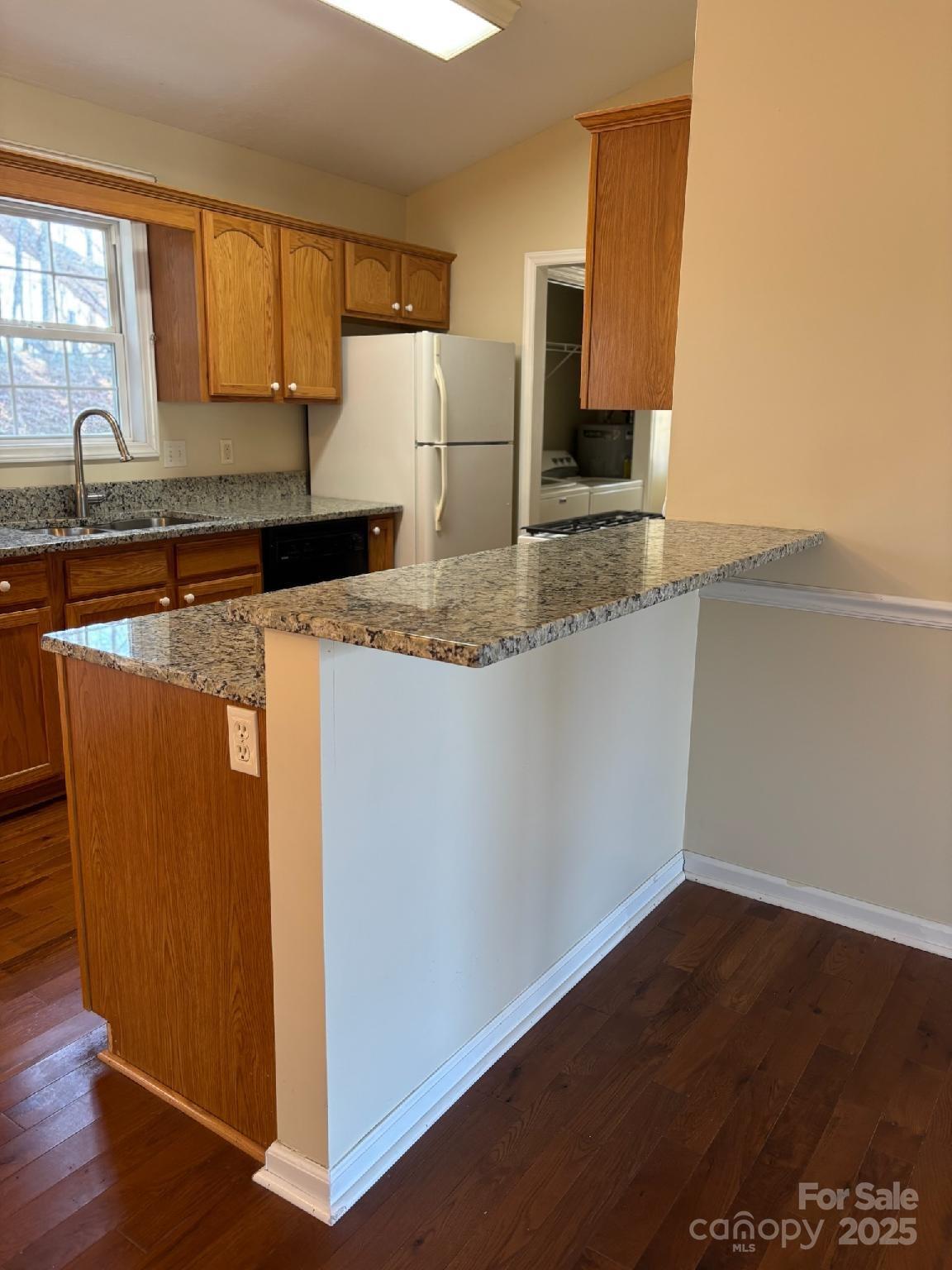 493 Spring Hill Road — Bakersville