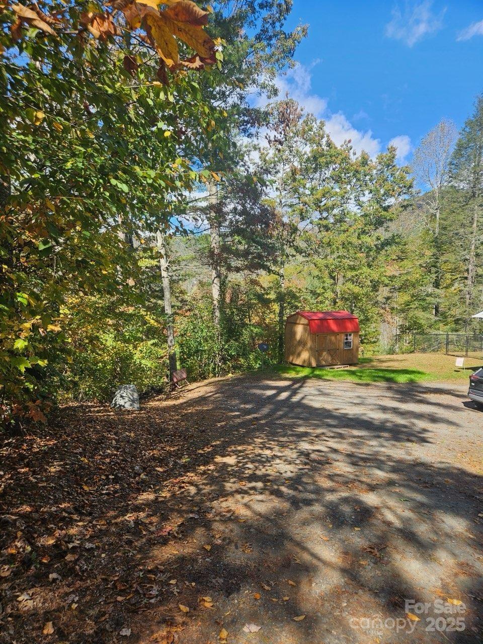 493 Spring Hill Road — Bakersville