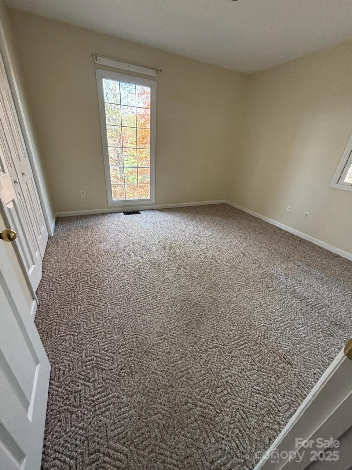493 Spring Hill Road — Bakersville