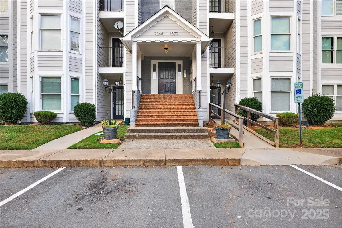7348 Rose Terrace Court — Charlotte