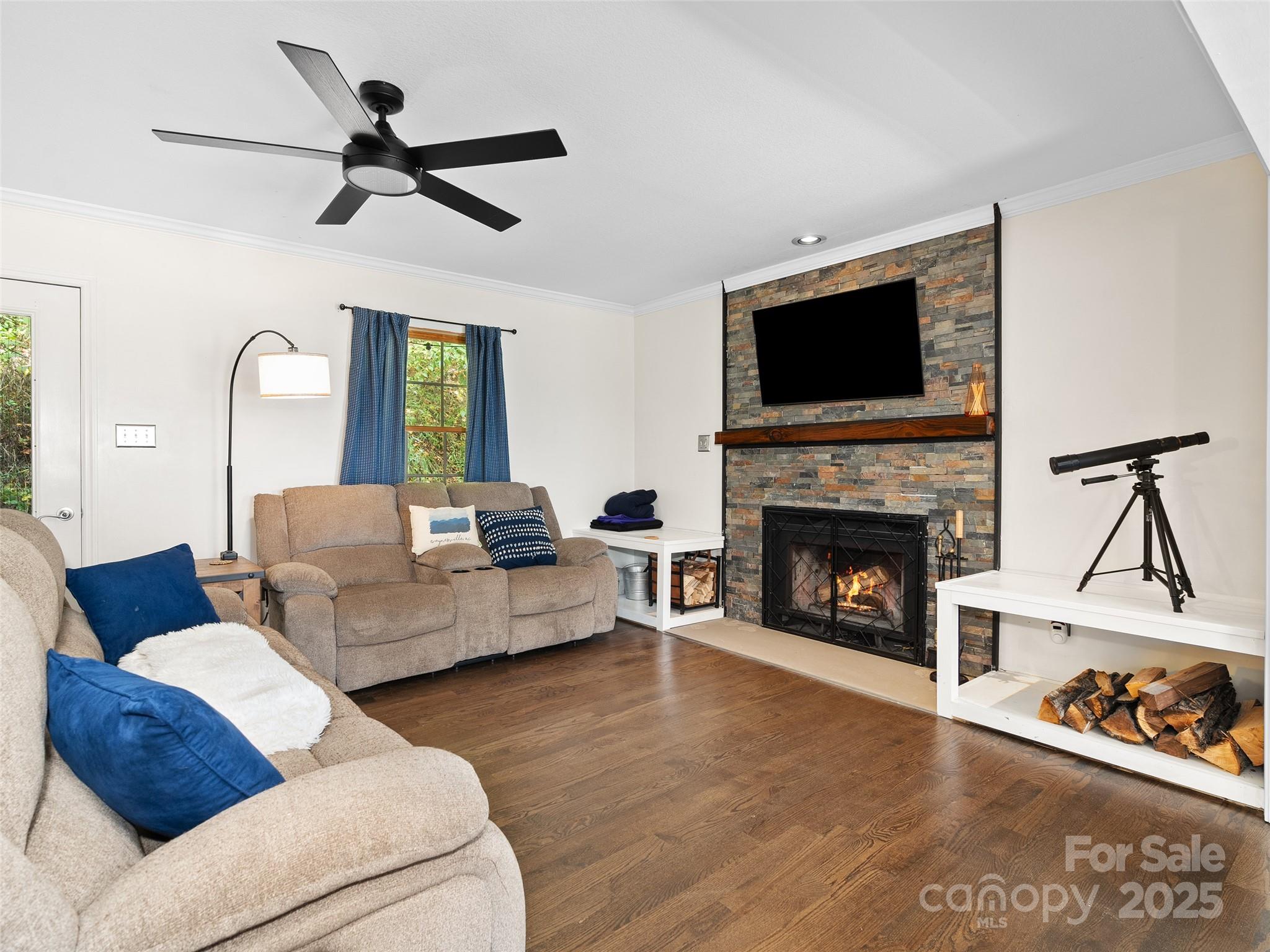 1231 Grandeur Heights — Clyde