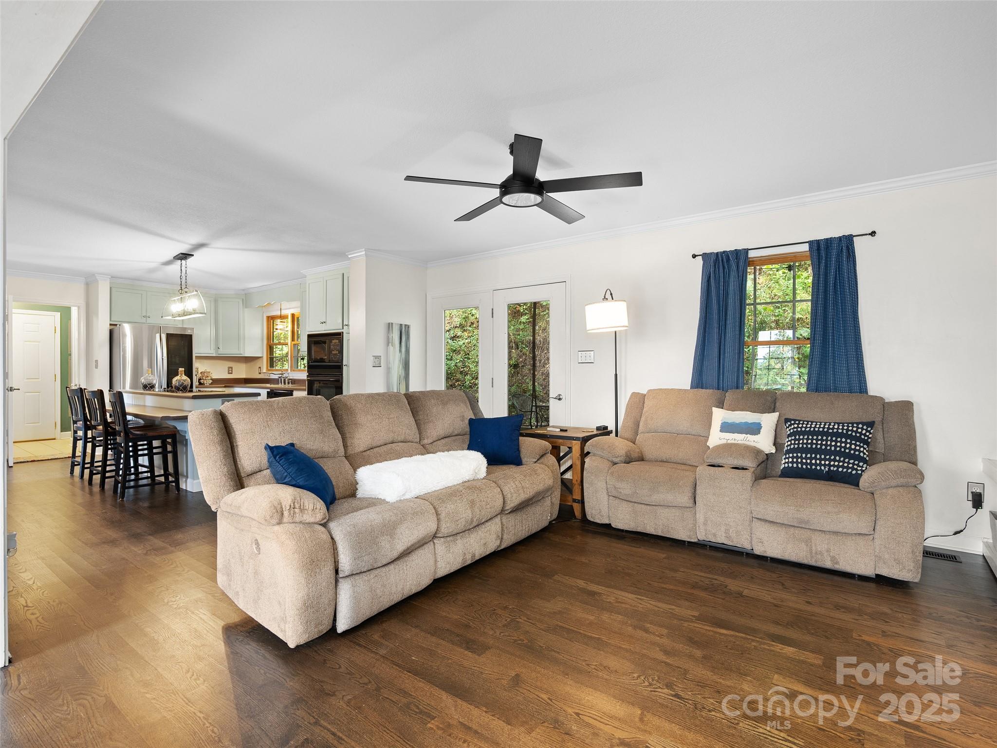 1231 Grandeur Heights — Clyde