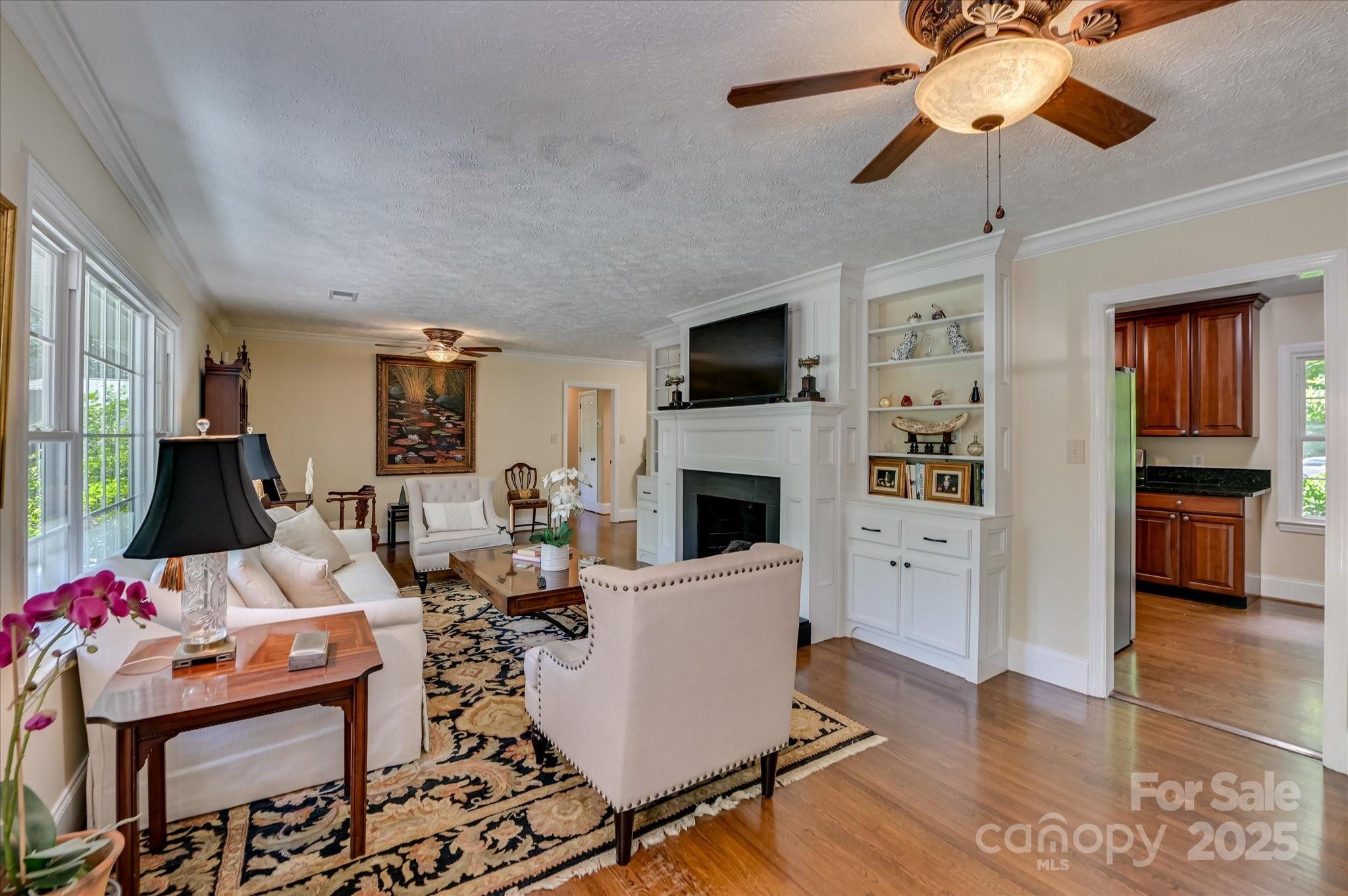 215 Barnard Avenue SE — Aiken