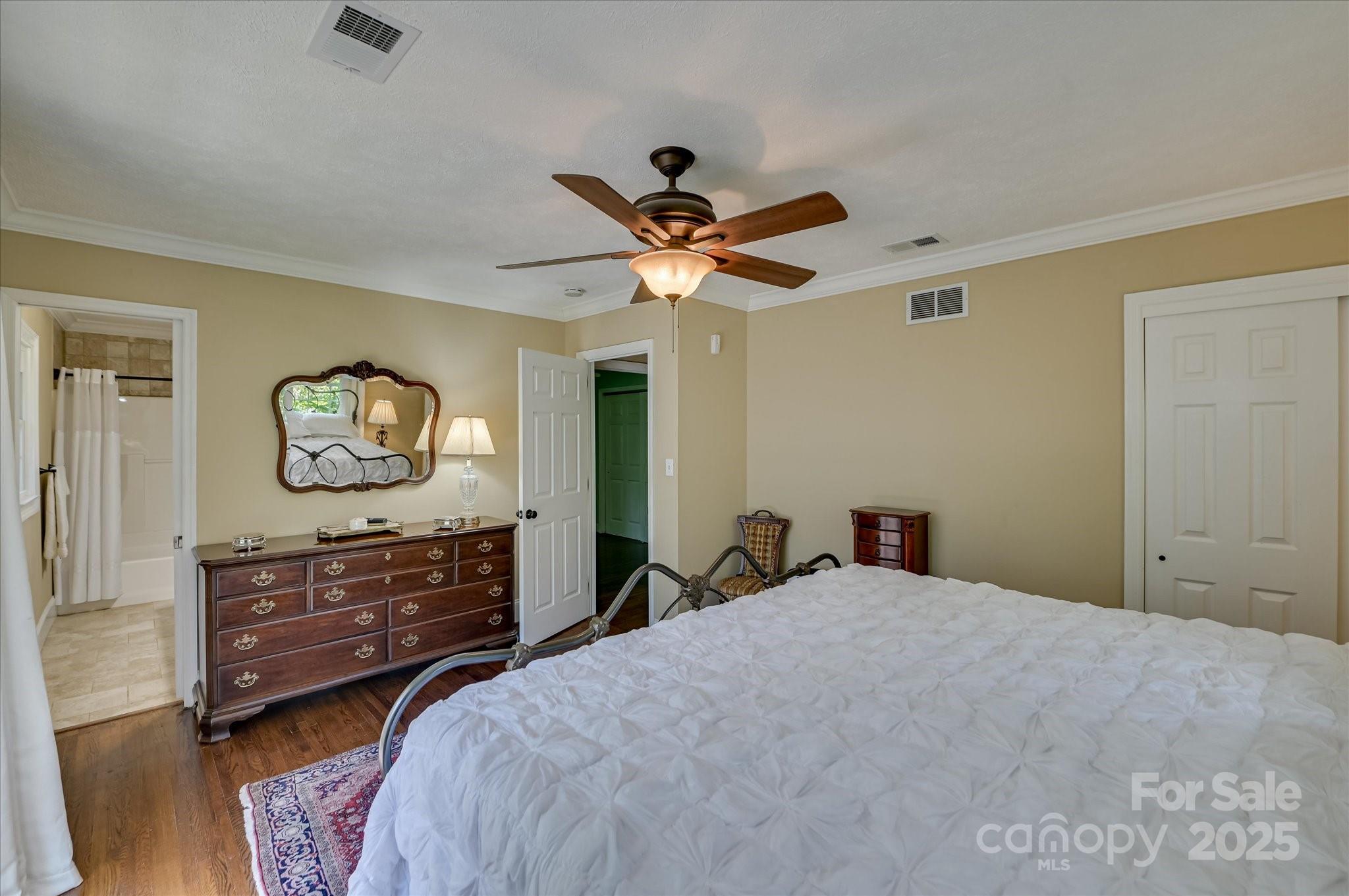 215 Barnard Avenue SE — Aiken