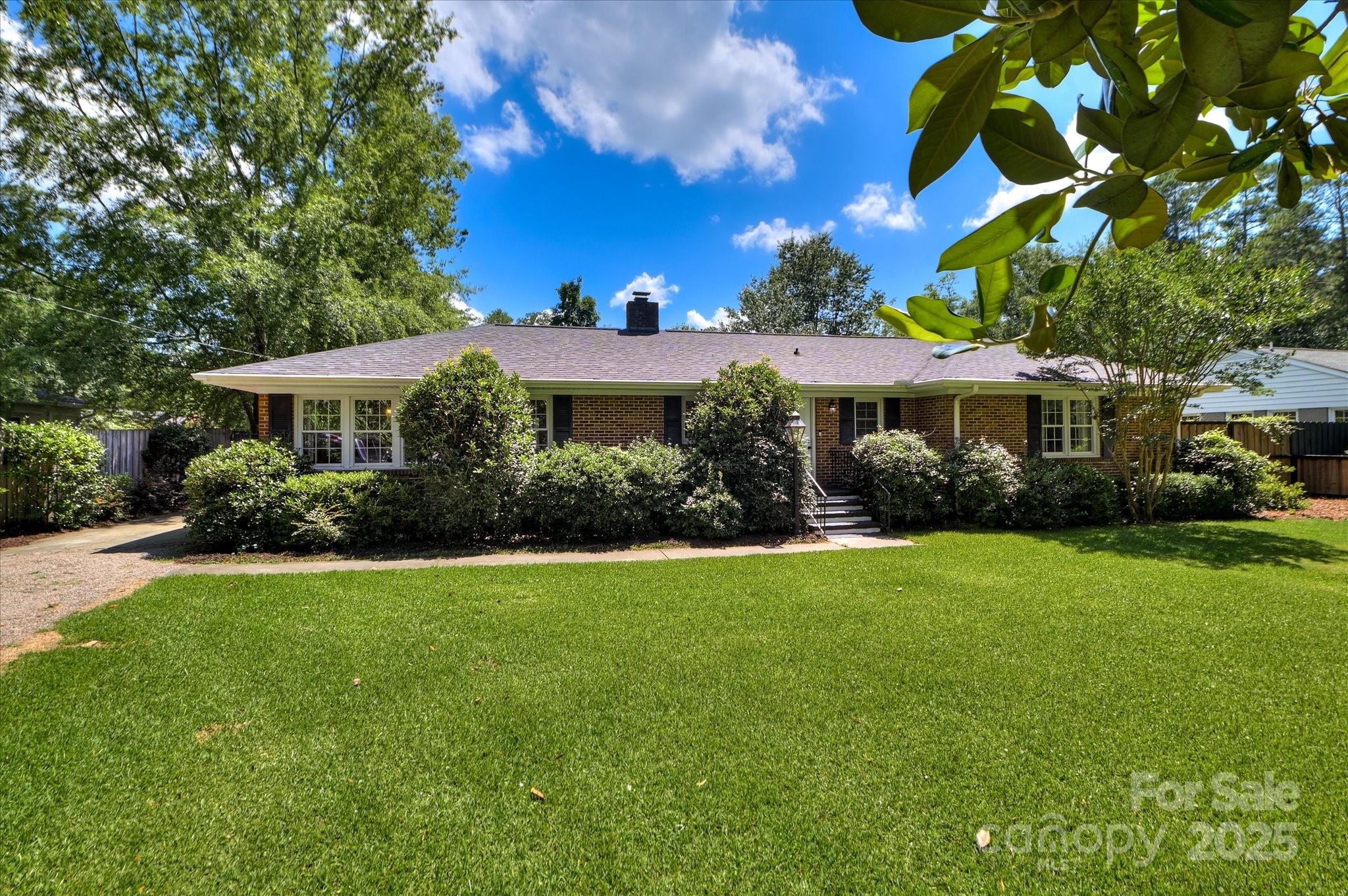 215 Barnard Avenue SE — Aiken