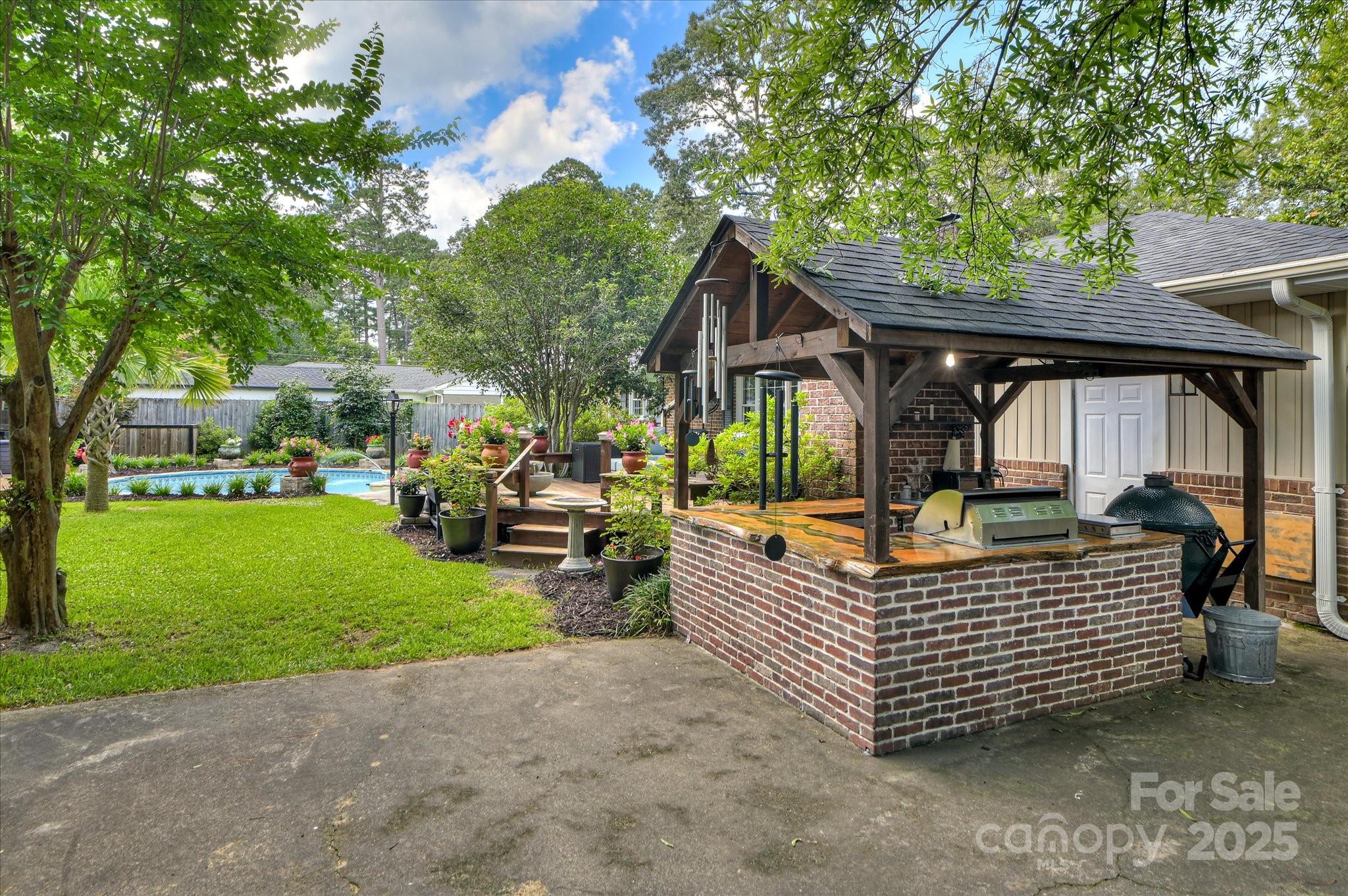 215 Barnard Avenue SE — Aiken