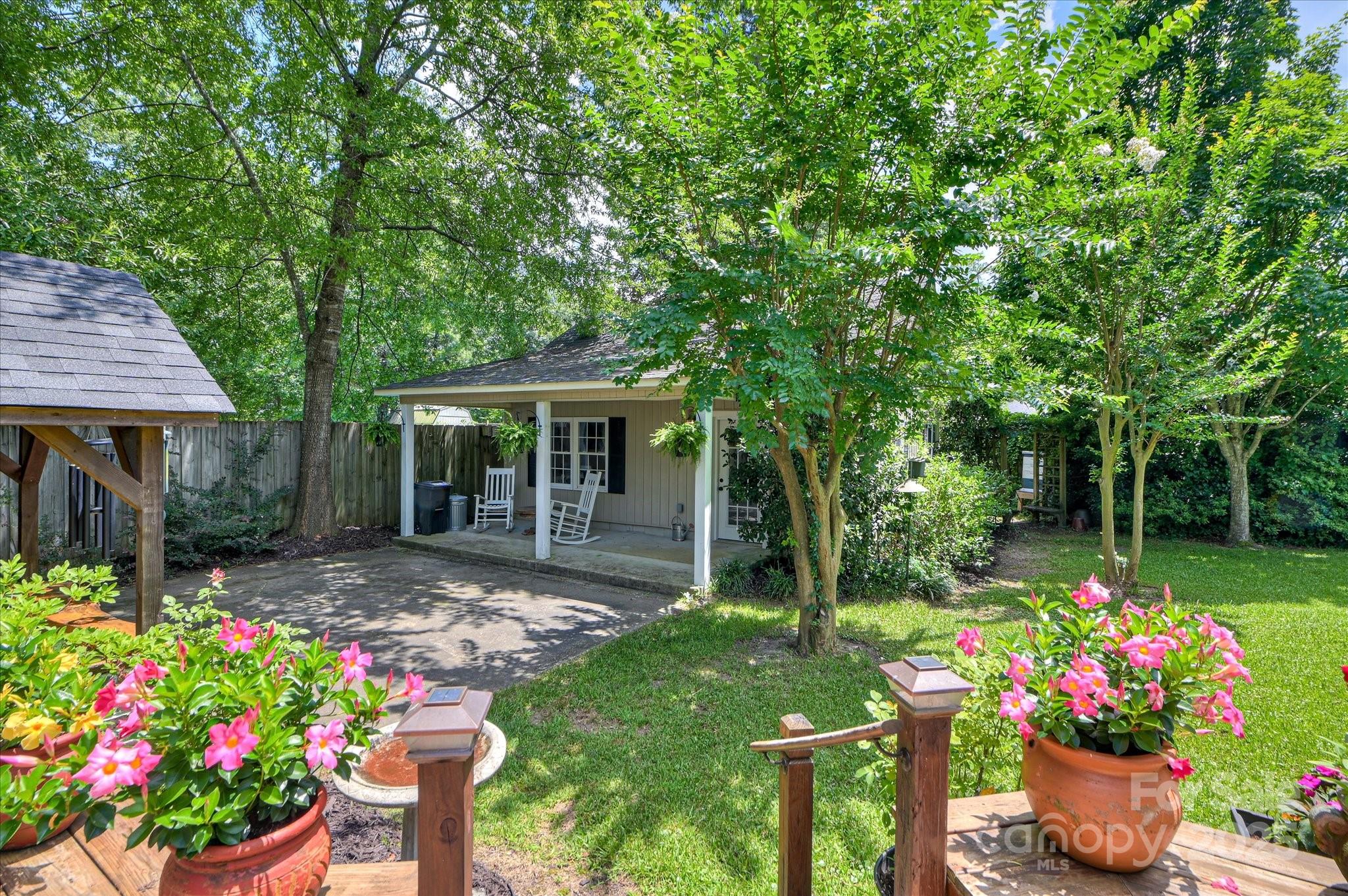 215 Barnard Avenue SE — Aiken