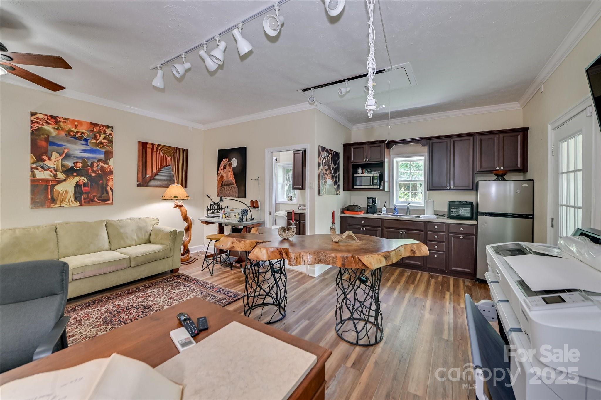 215 Barnard Avenue SE — Aiken