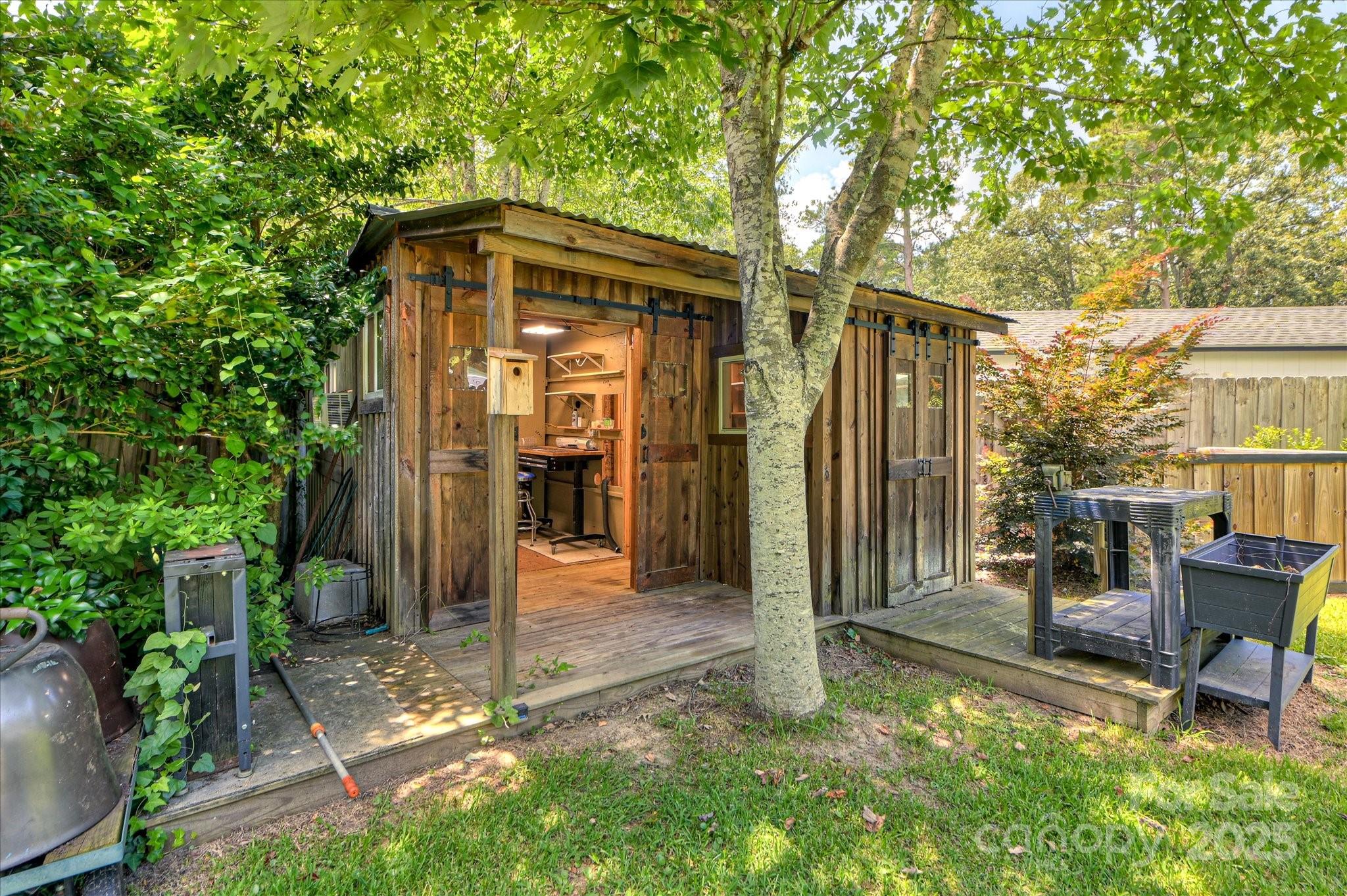 215 Barnard Avenue SE — Aiken