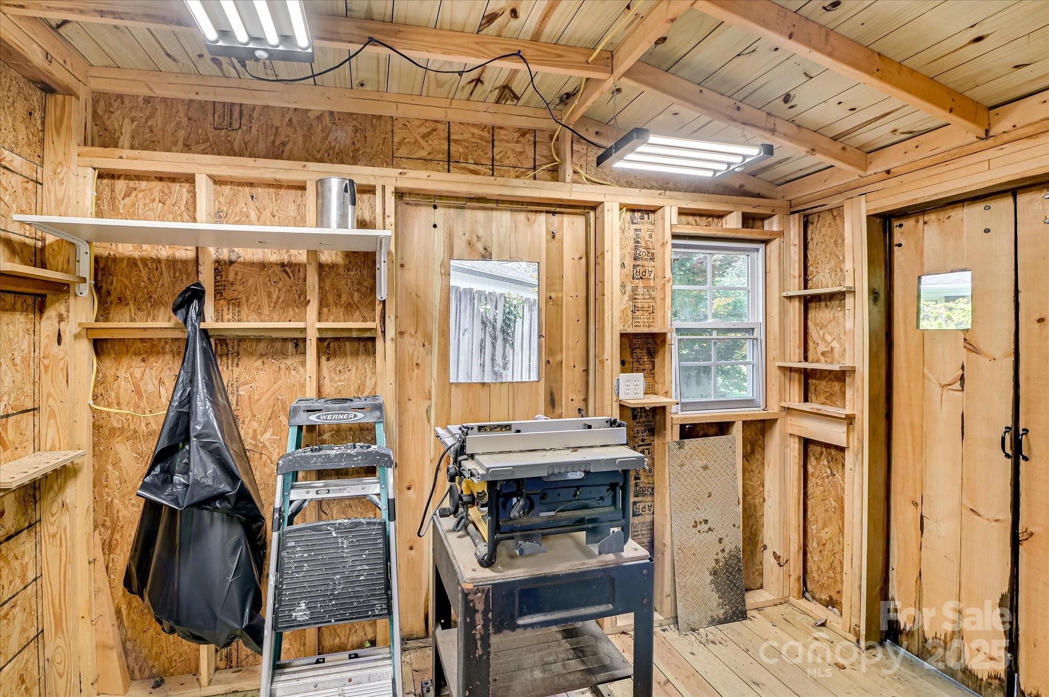 215 Barnard Avenue SE — Aiken