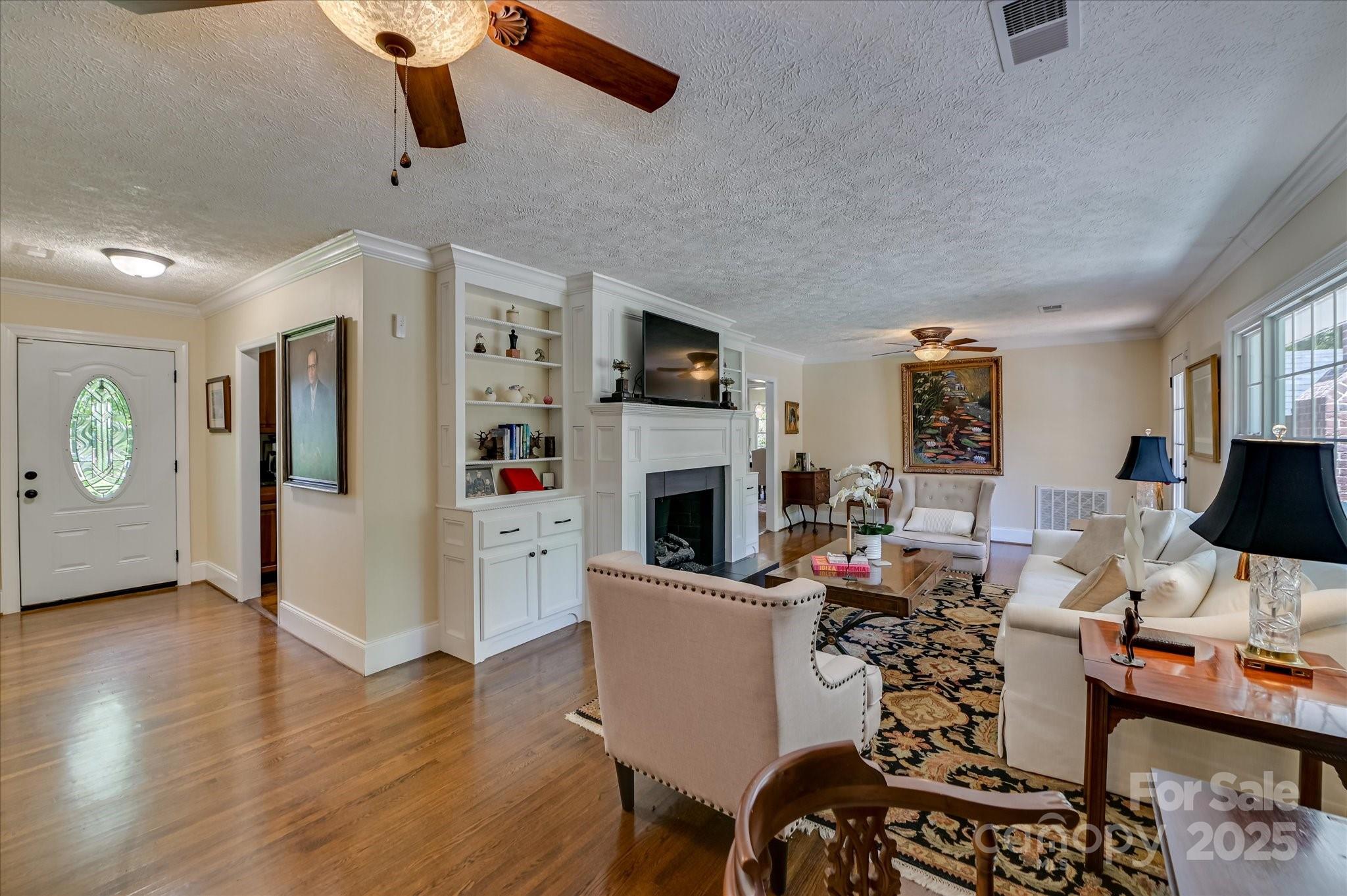 215 Barnard Avenue SE — Aiken