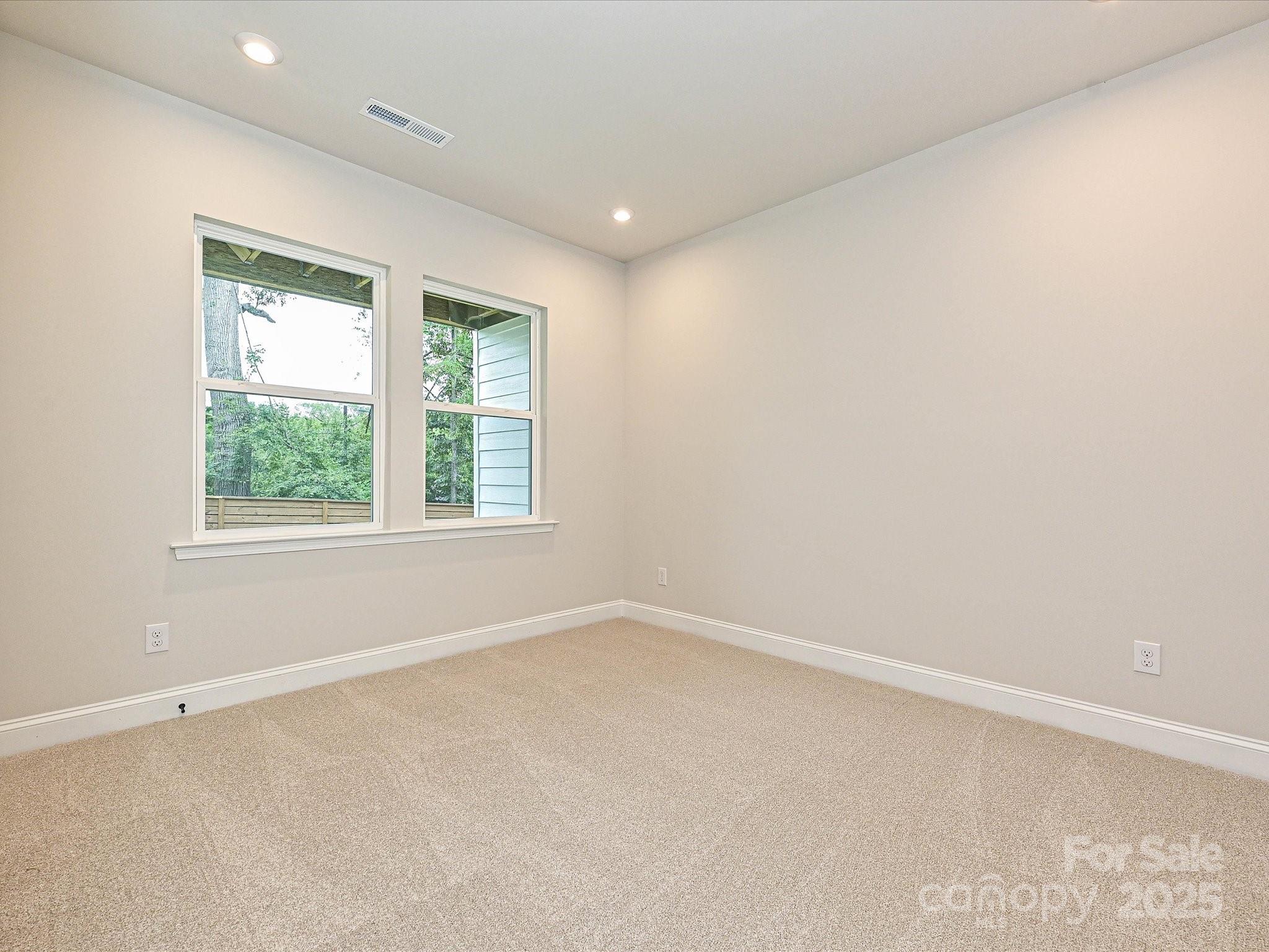 8034 Cedarsmith Court — Charlotte