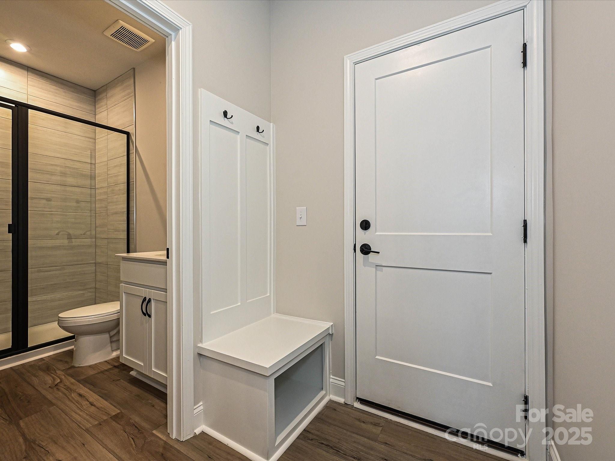 8034 Cedarsmith Court — Charlotte