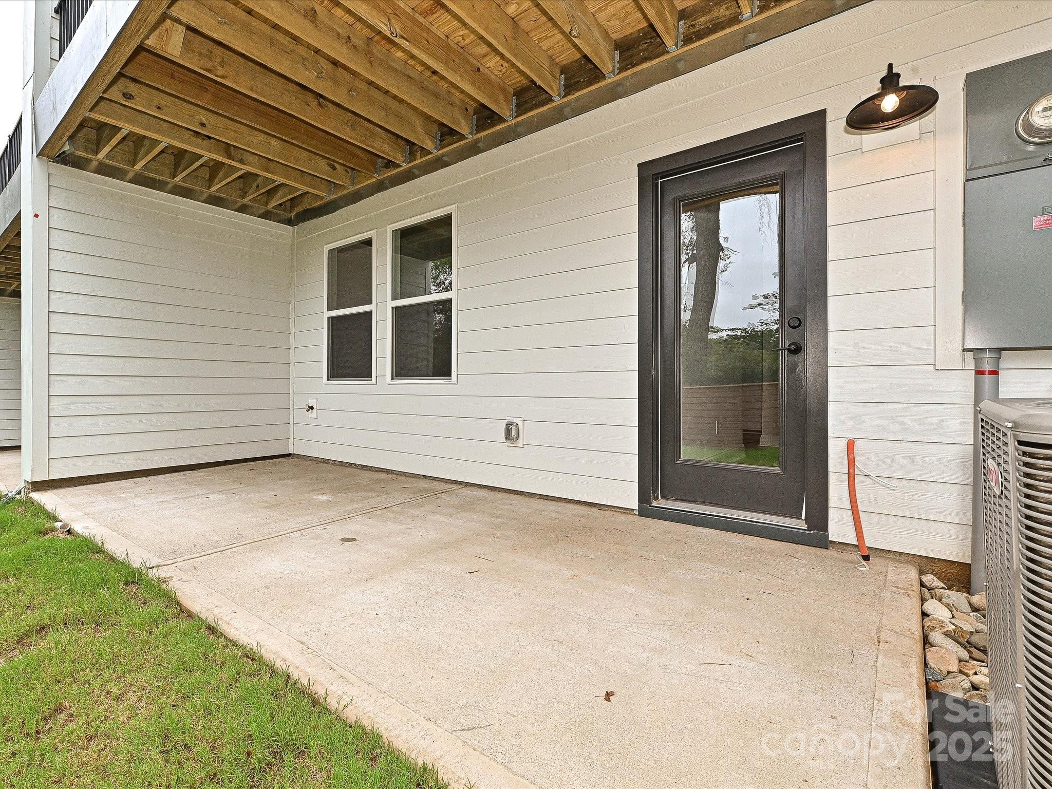 8034 Cedarsmith Court — Charlotte