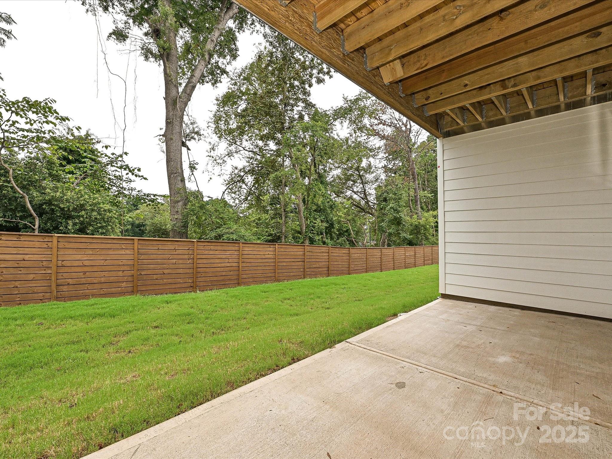 8034 Cedarsmith Court — Charlotte
