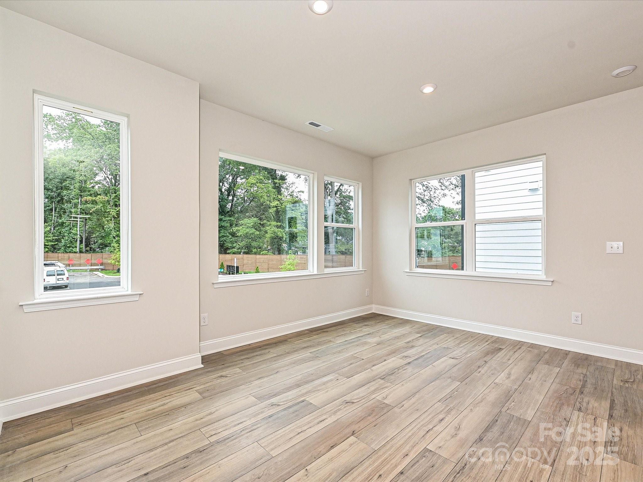 8034 Cedarsmith Court — Charlotte