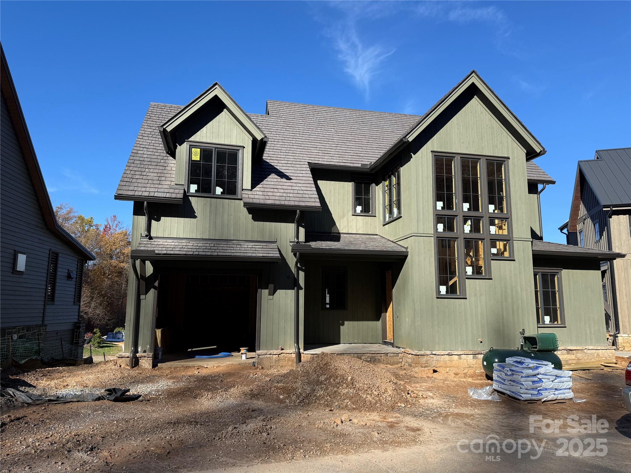 143 Lodestone Drive #418 — Sylva