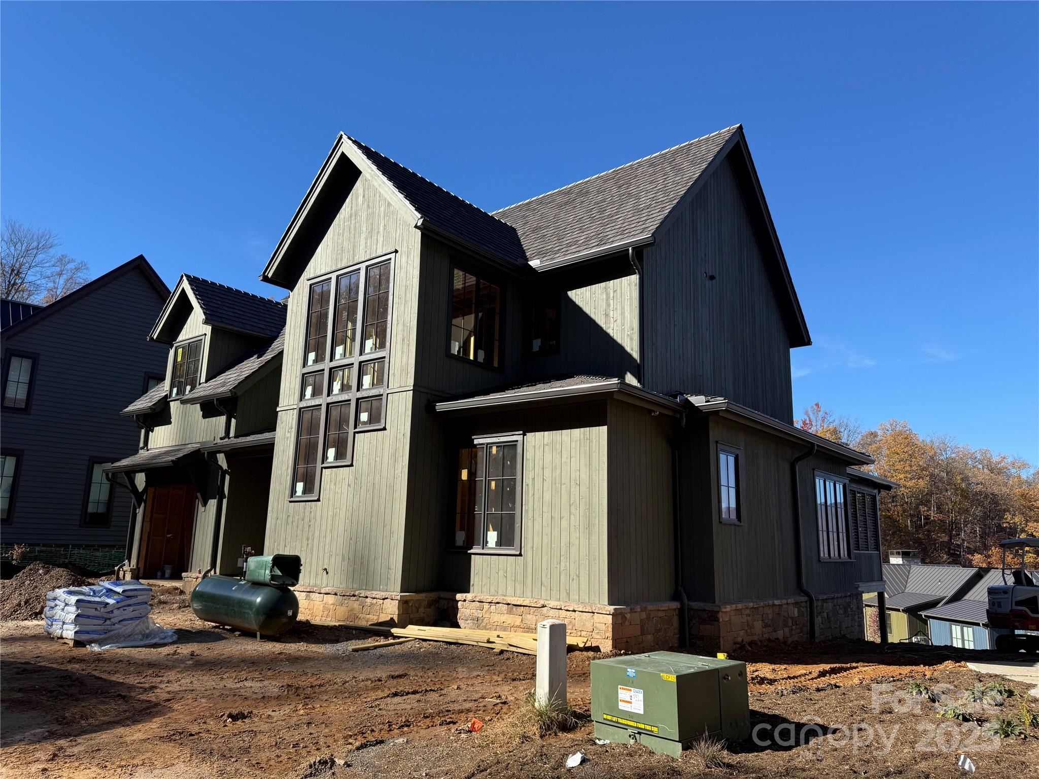 143 Lodestone Drive #418 — Sylva