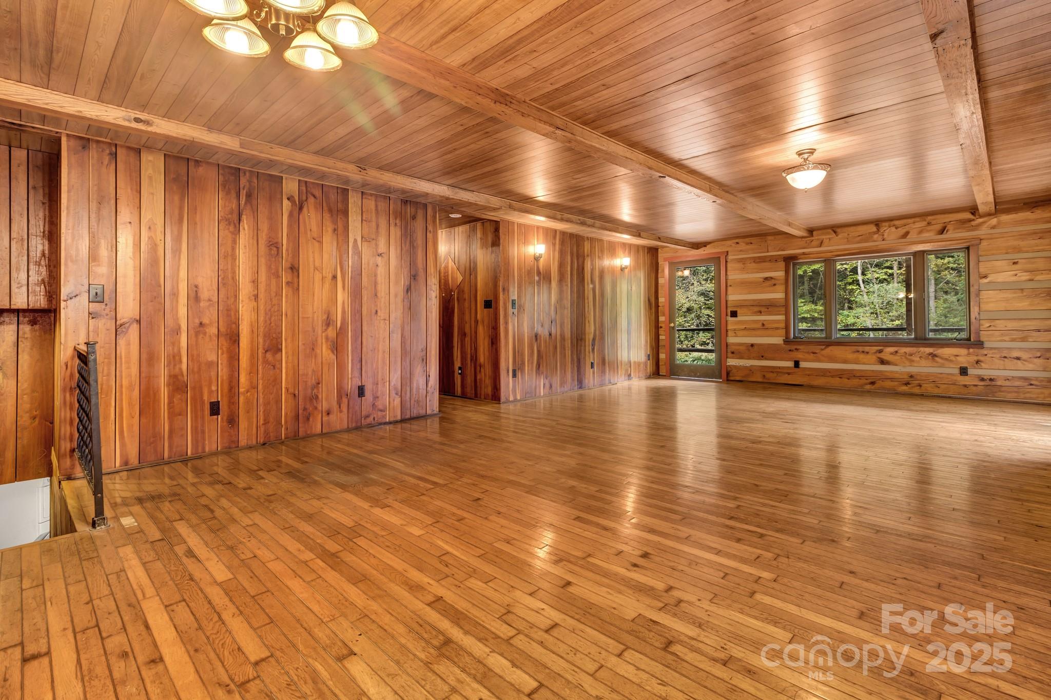 200 Dry Branch Road — Marshall