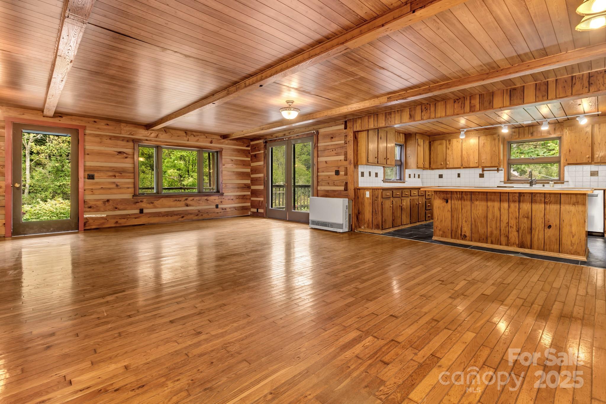 200 Dry Branch Road — Marshall