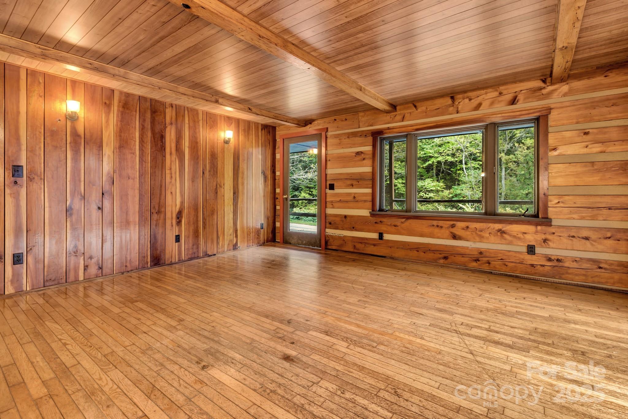 200 Dry Branch Road — Marshall