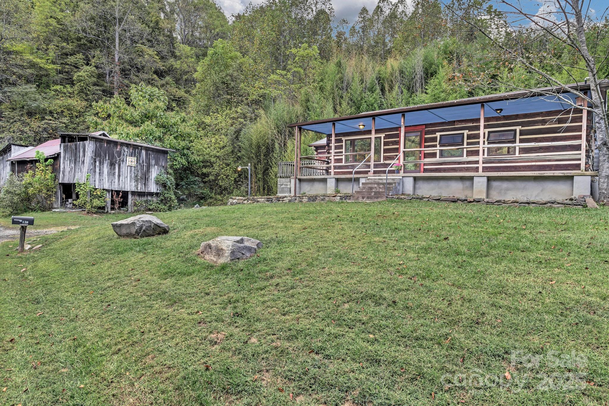 200 Dry Branch Road — Marshall