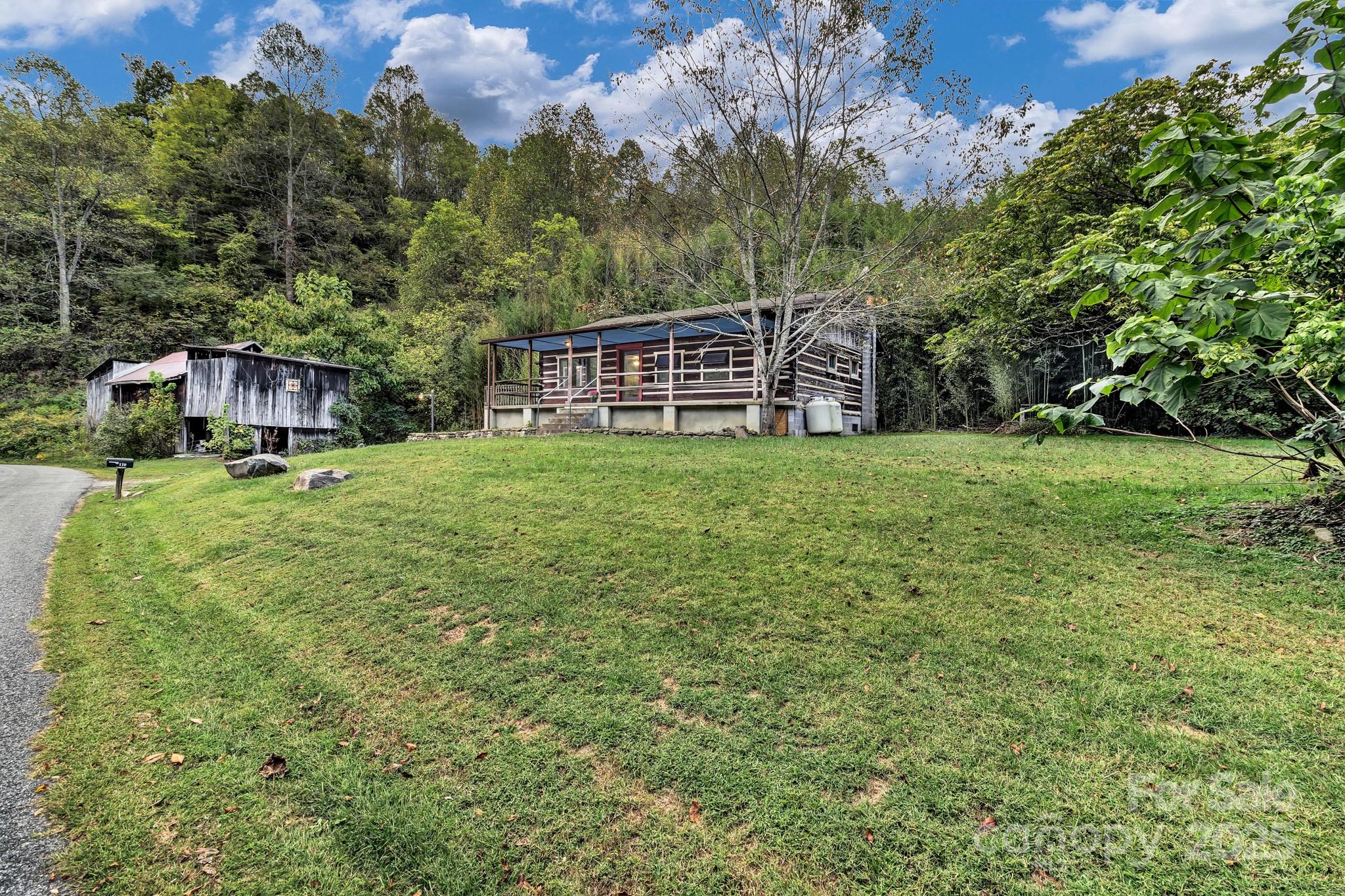 200 Dry Branch Road — Marshall