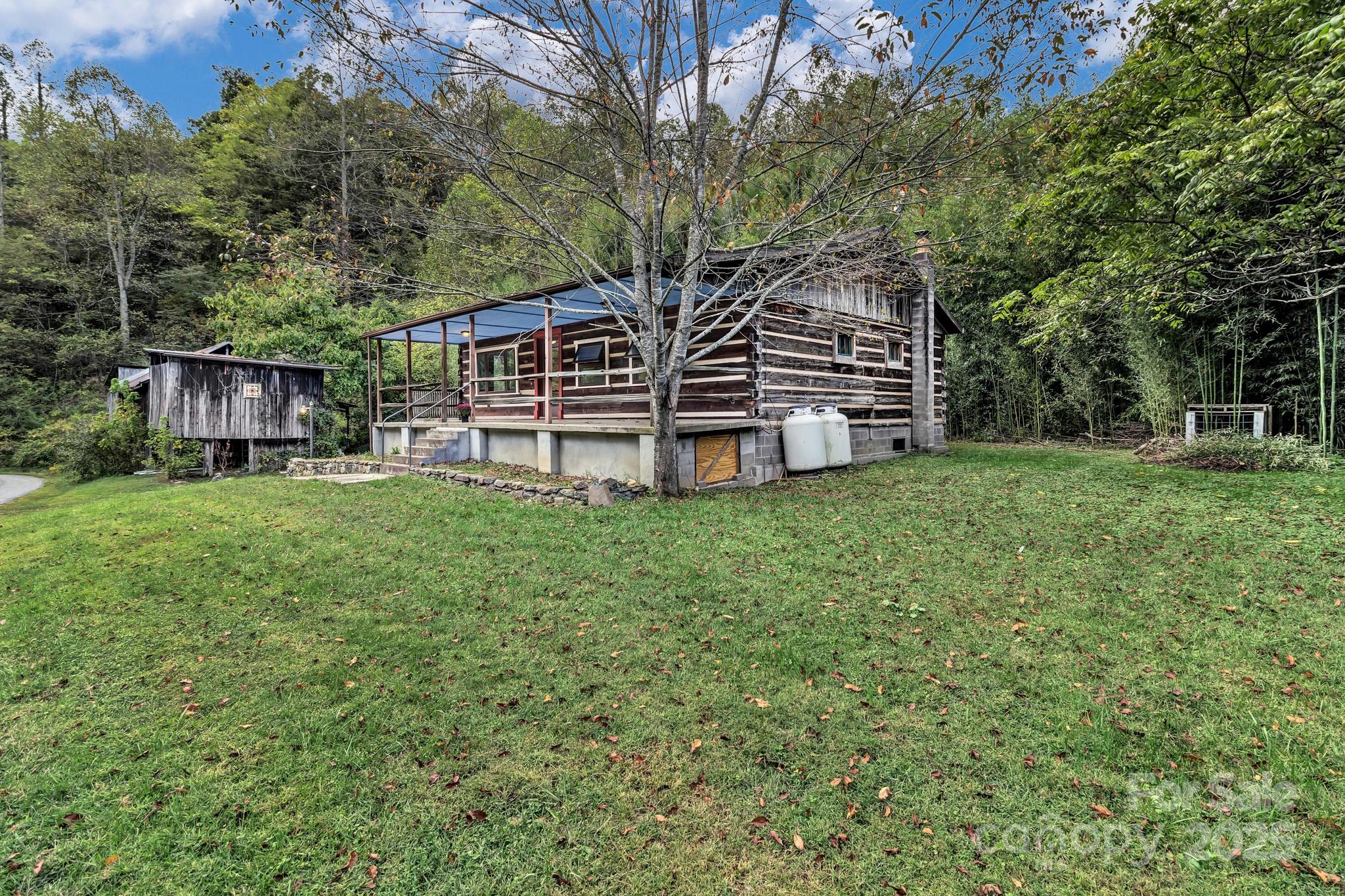 200 Dry Branch Road — Marshall