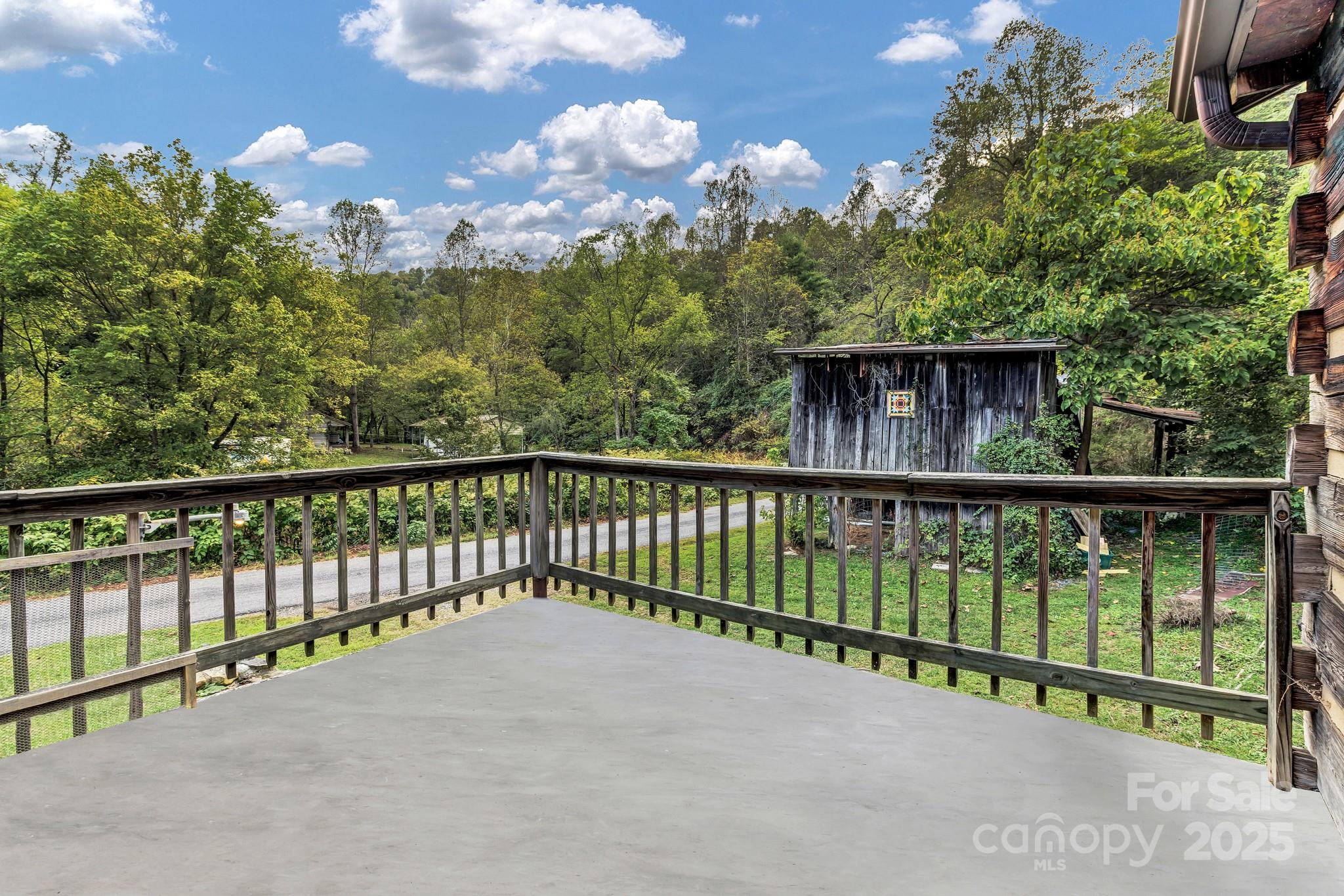 200 Dry Branch Road — Marshall