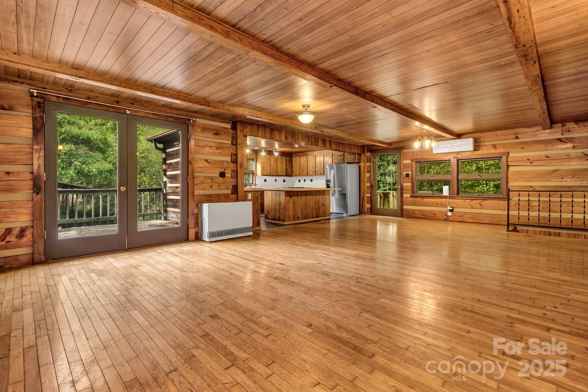 200 Dry Branch Road — Marshall