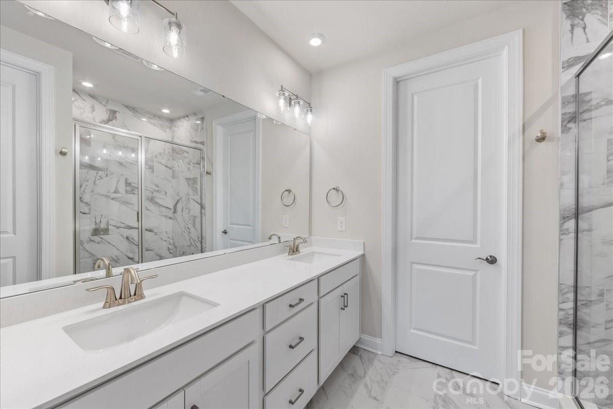 432 Old Town Village Road — Waxhaw