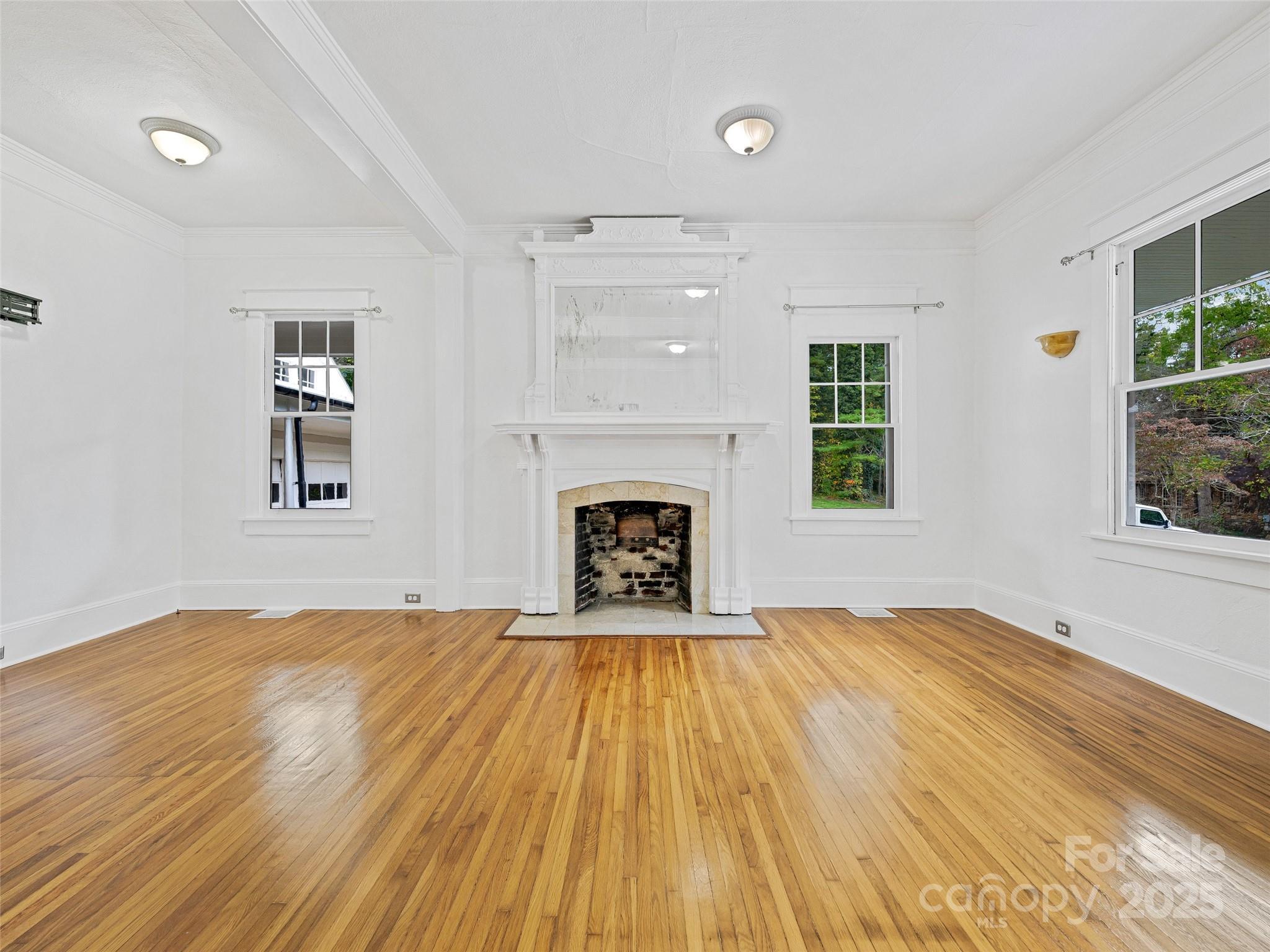 111 Rathfarnham Circle — Asheville