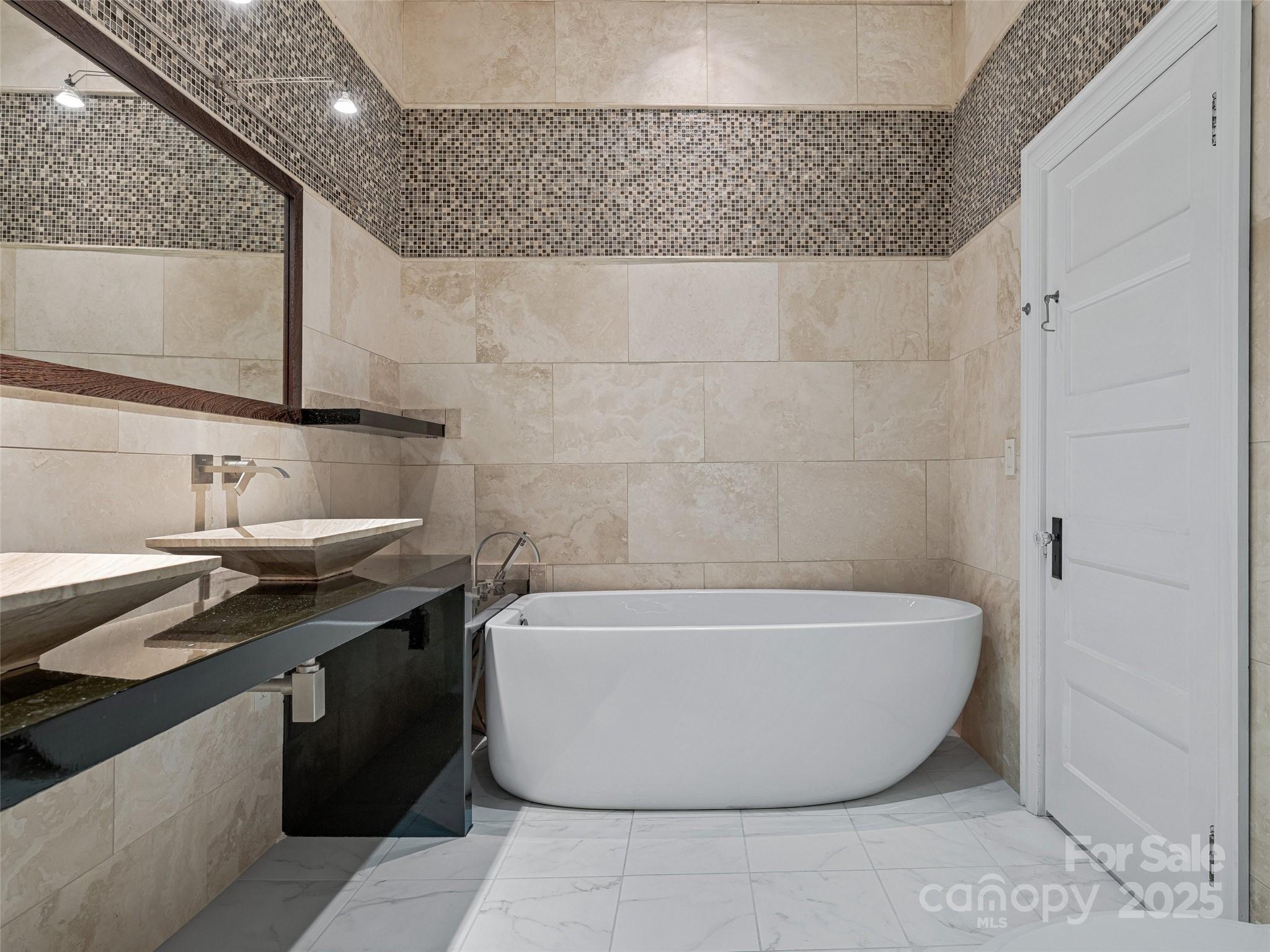 111 Rathfarnham Circle — Asheville