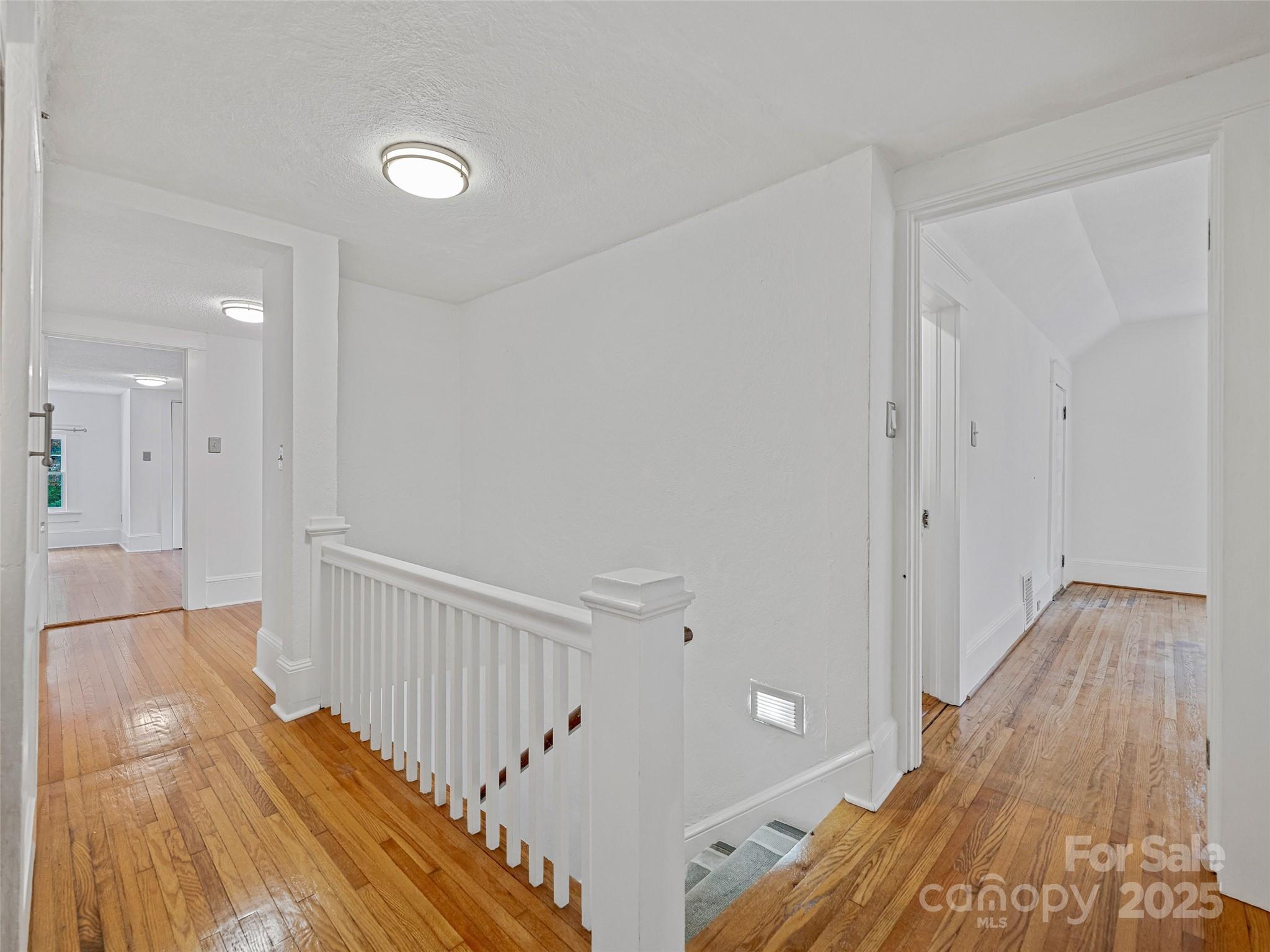 111 Rathfarnham Circle — Asheville