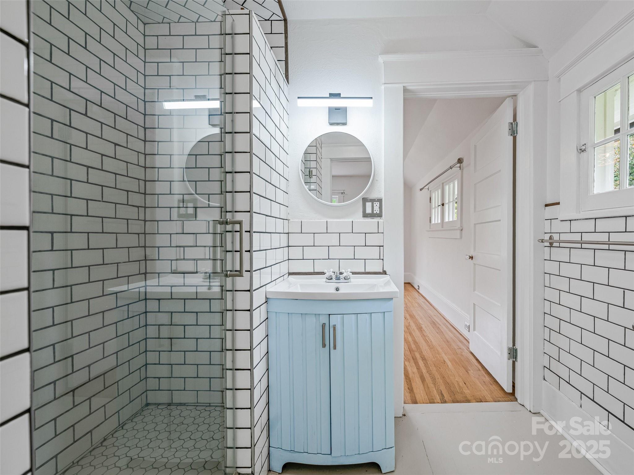 111 Rathfarnham Circle — Asheville