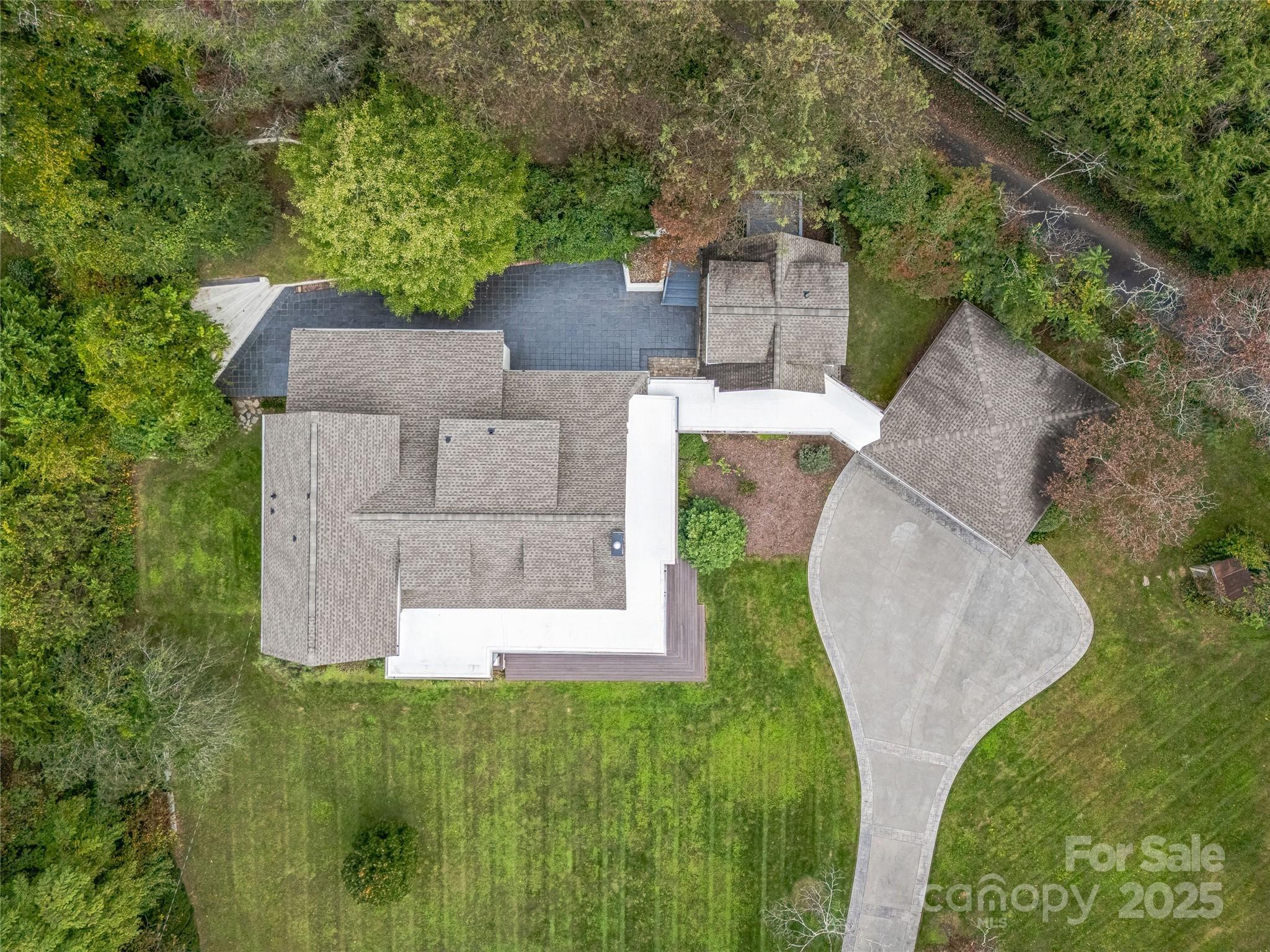 111 Rathfarnham Circle — Asheville