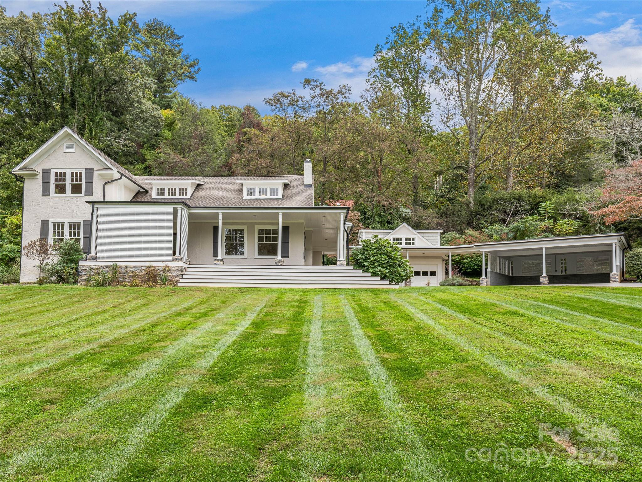 111 Rathfarnham Circle — Asheville