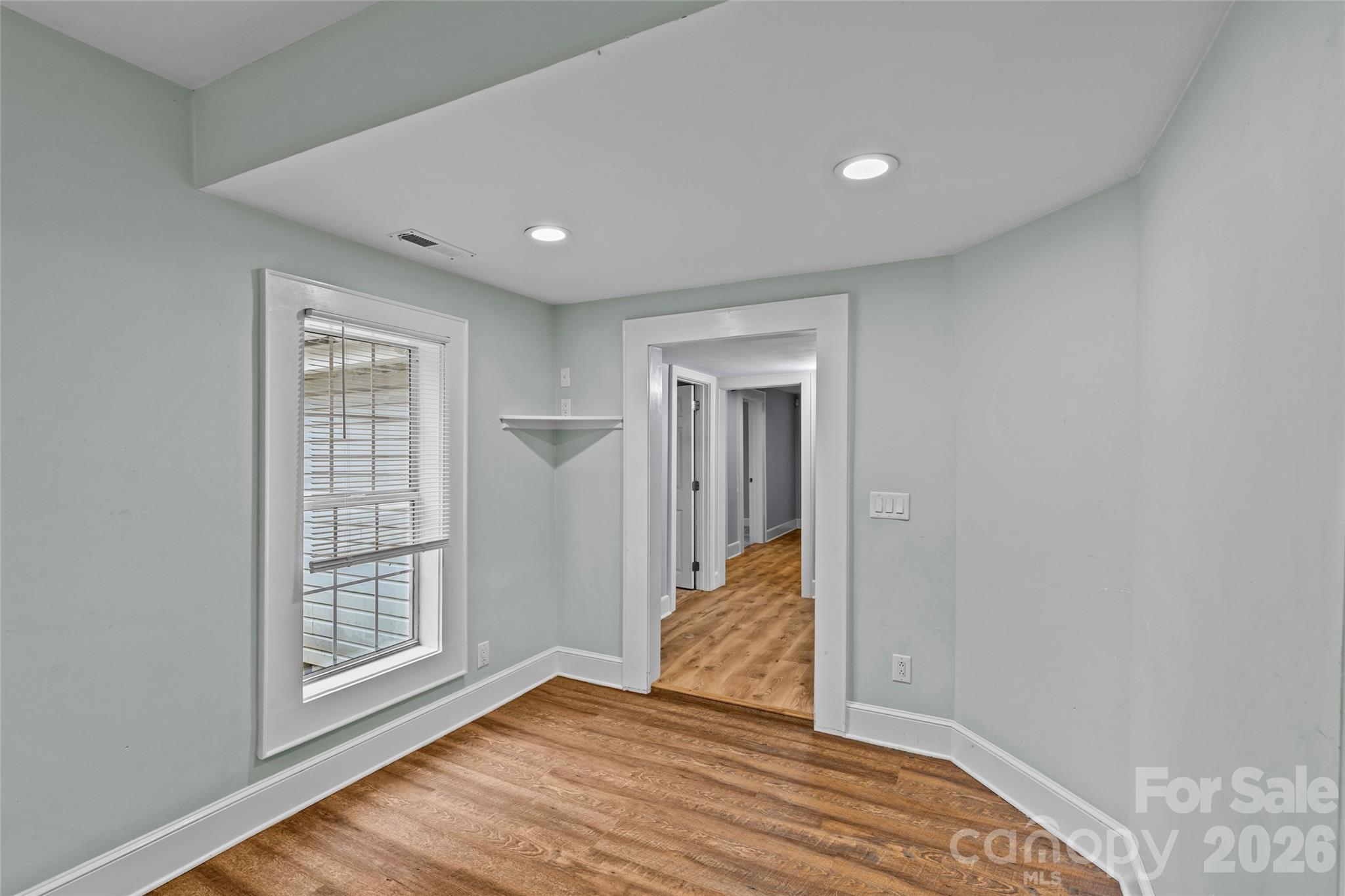 3824 Matthews Mint Hill Road — Matthews